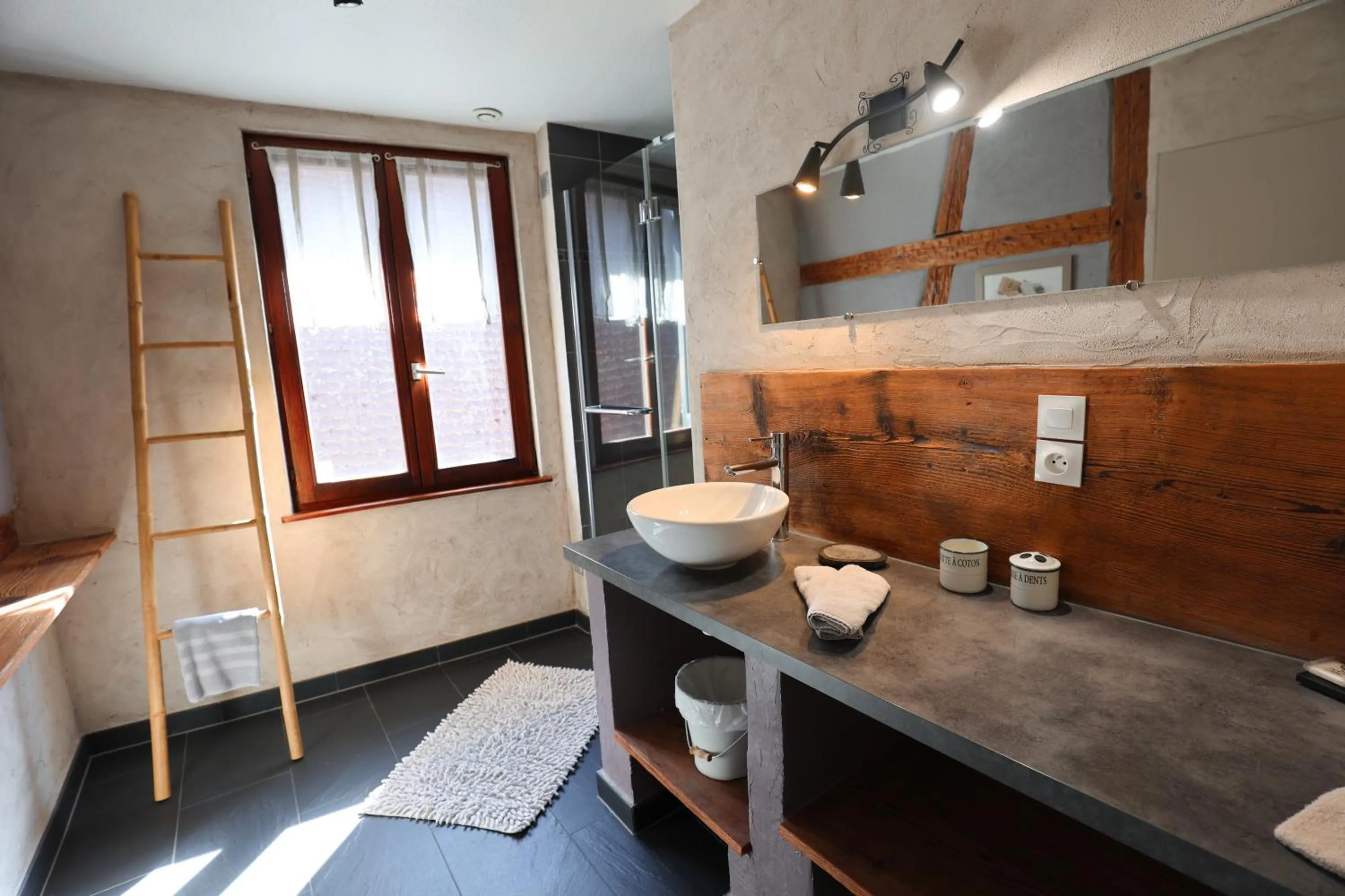 Bathroom in Les Authentics - La Maison d'Amélie