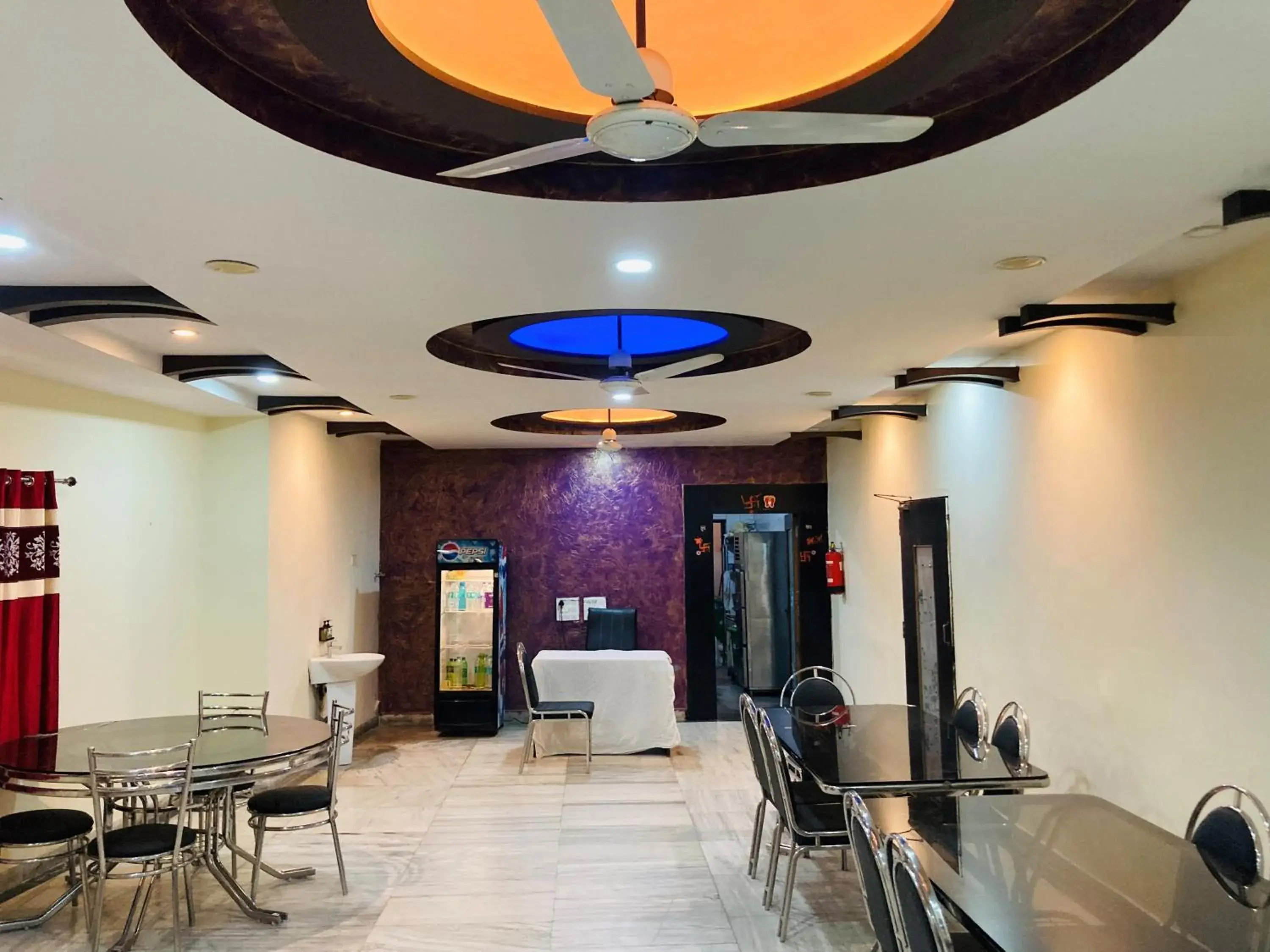 Restaurant/places to eat in Hotel Jagdish Restaurant/places to eat in Hotel Jagdish