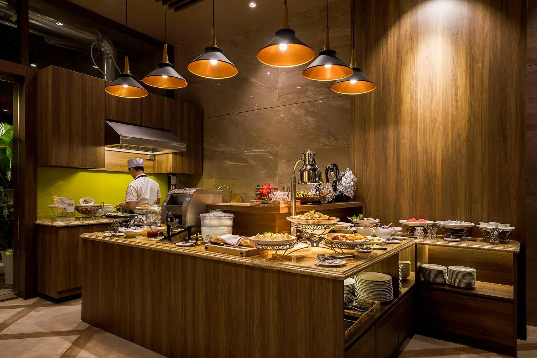 Restaurant/places to eat in Sunflower Luxury Hotel Restaurant/places to eat in Sunflower Luxury Hotel