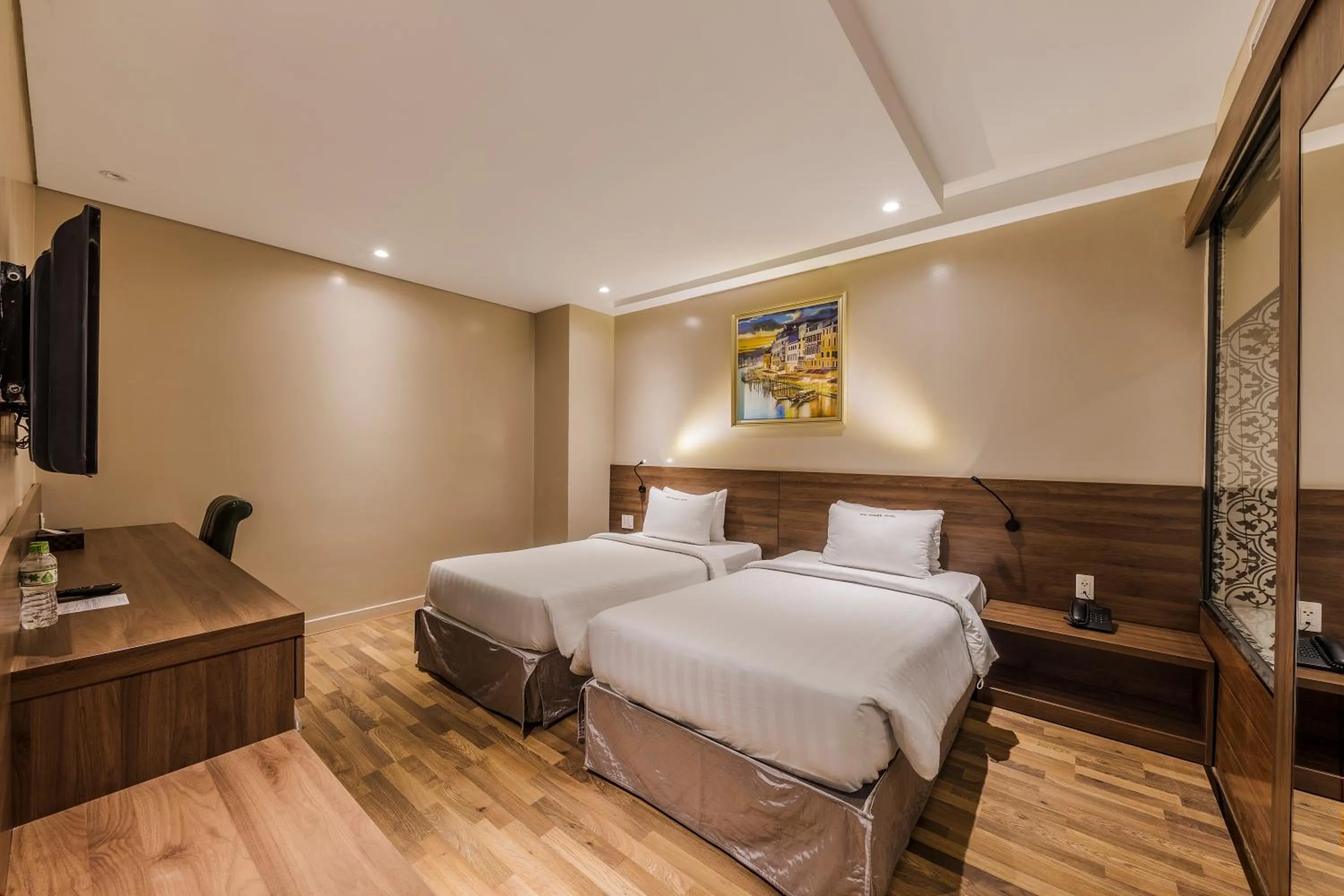 Sunflower Luxury Hotel