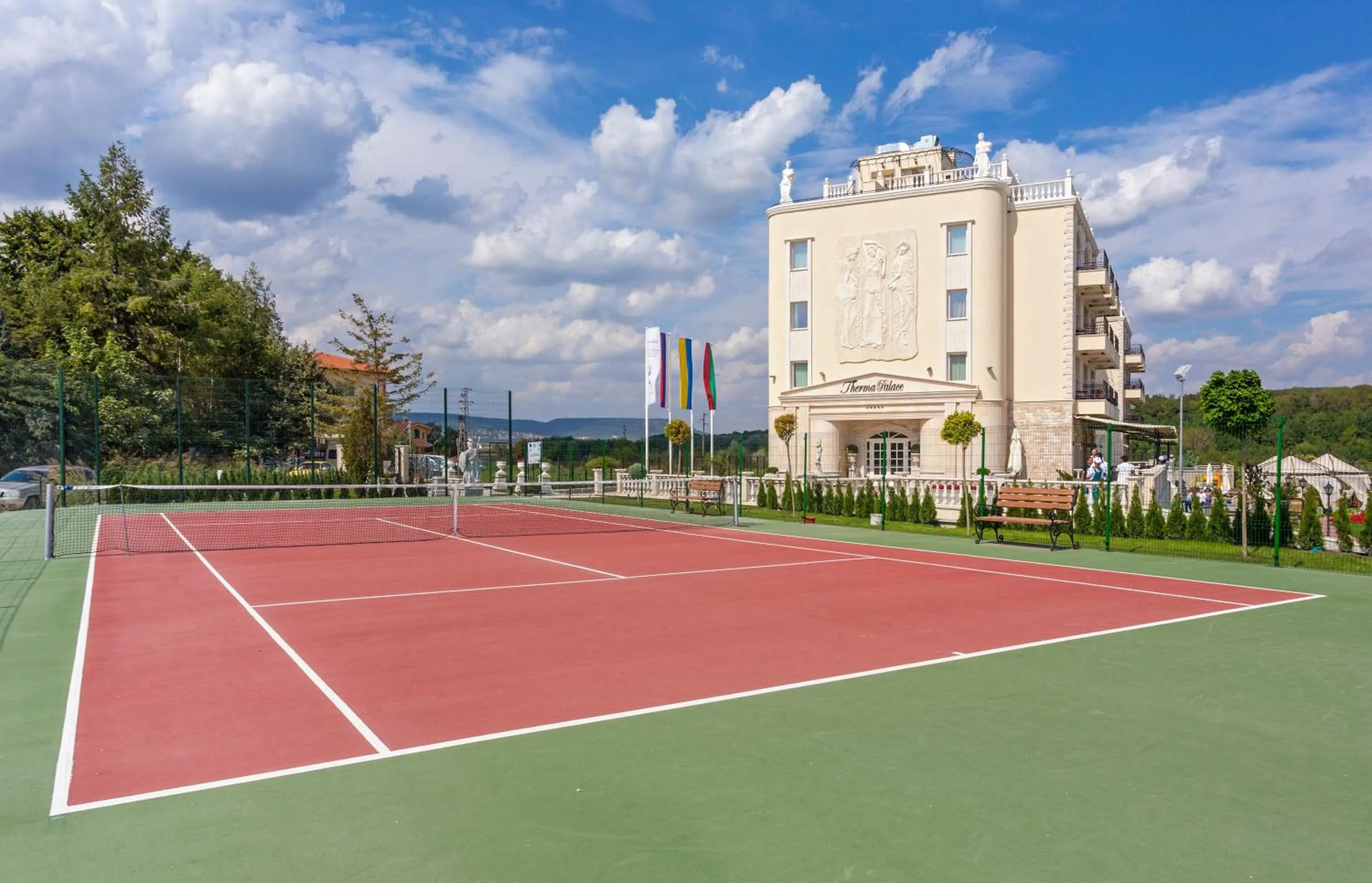 Tennis court in Therma Palace - SPA Mineral Pool & All inclusive & Free Parking