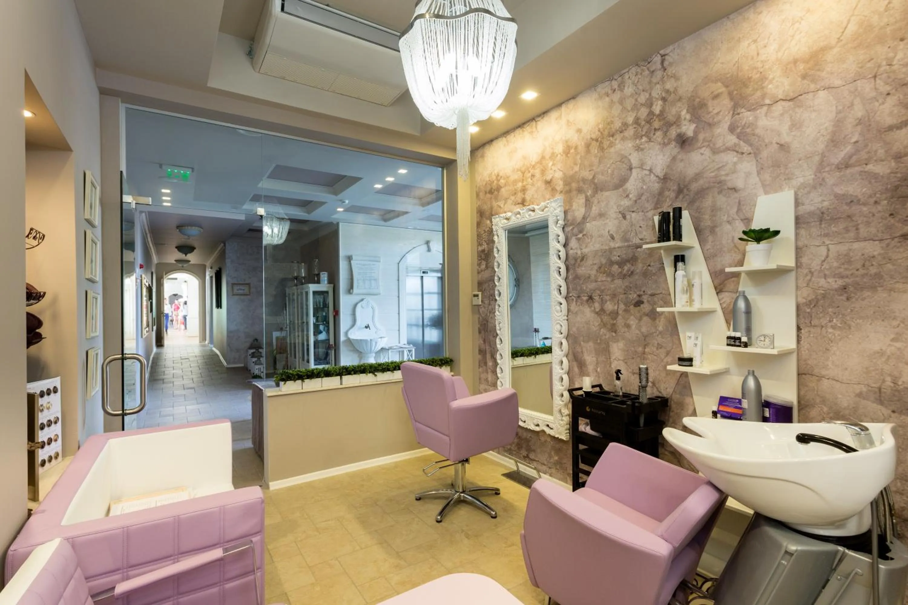 Spa and wellness centre/facilities in Therma Palace - SPA Mineral Pool & All inclusive & Free Parking