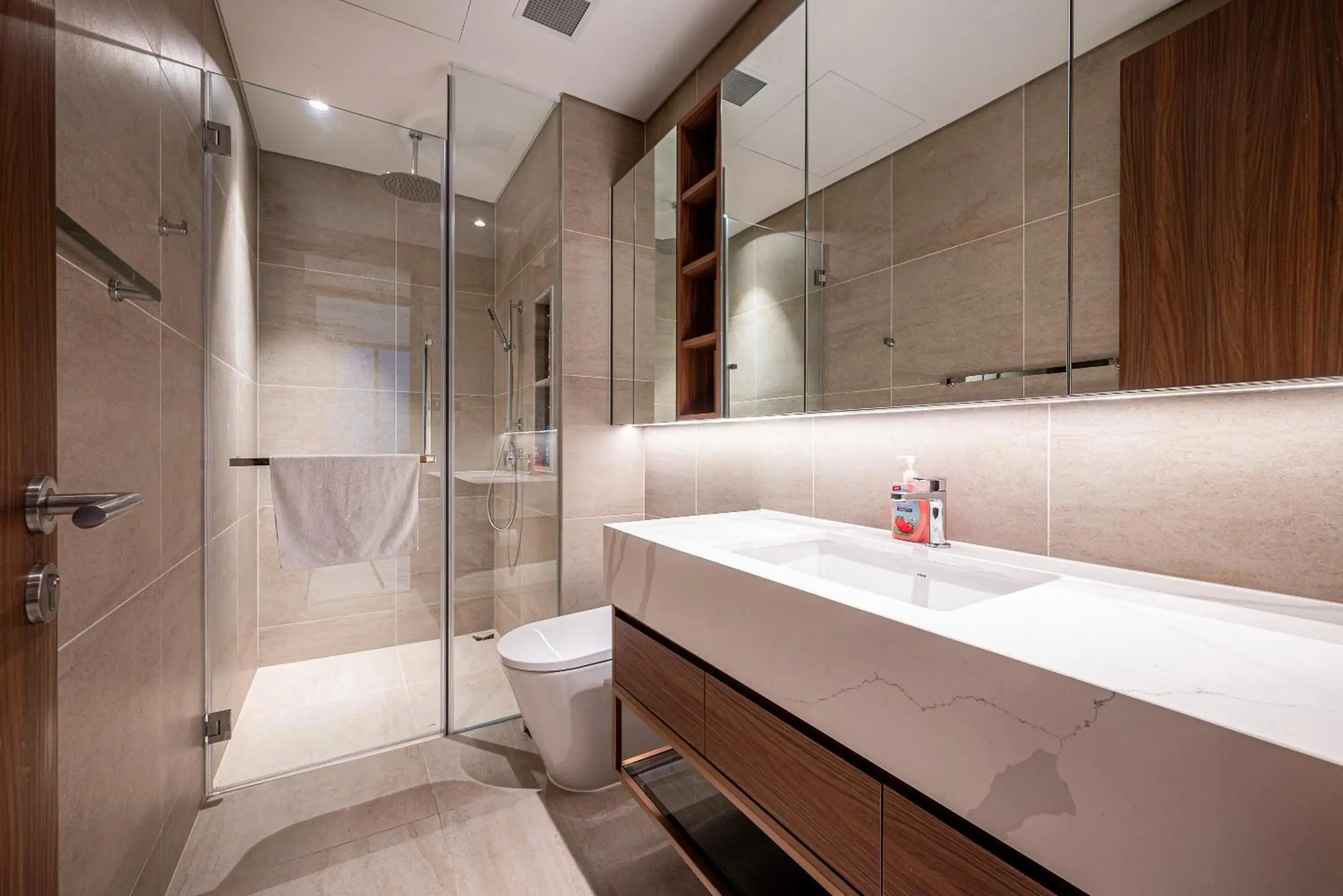 Shower in Metropole Thu Thiem Condo Apartment Shower in Metropole Thu Thiem Condo Apartment