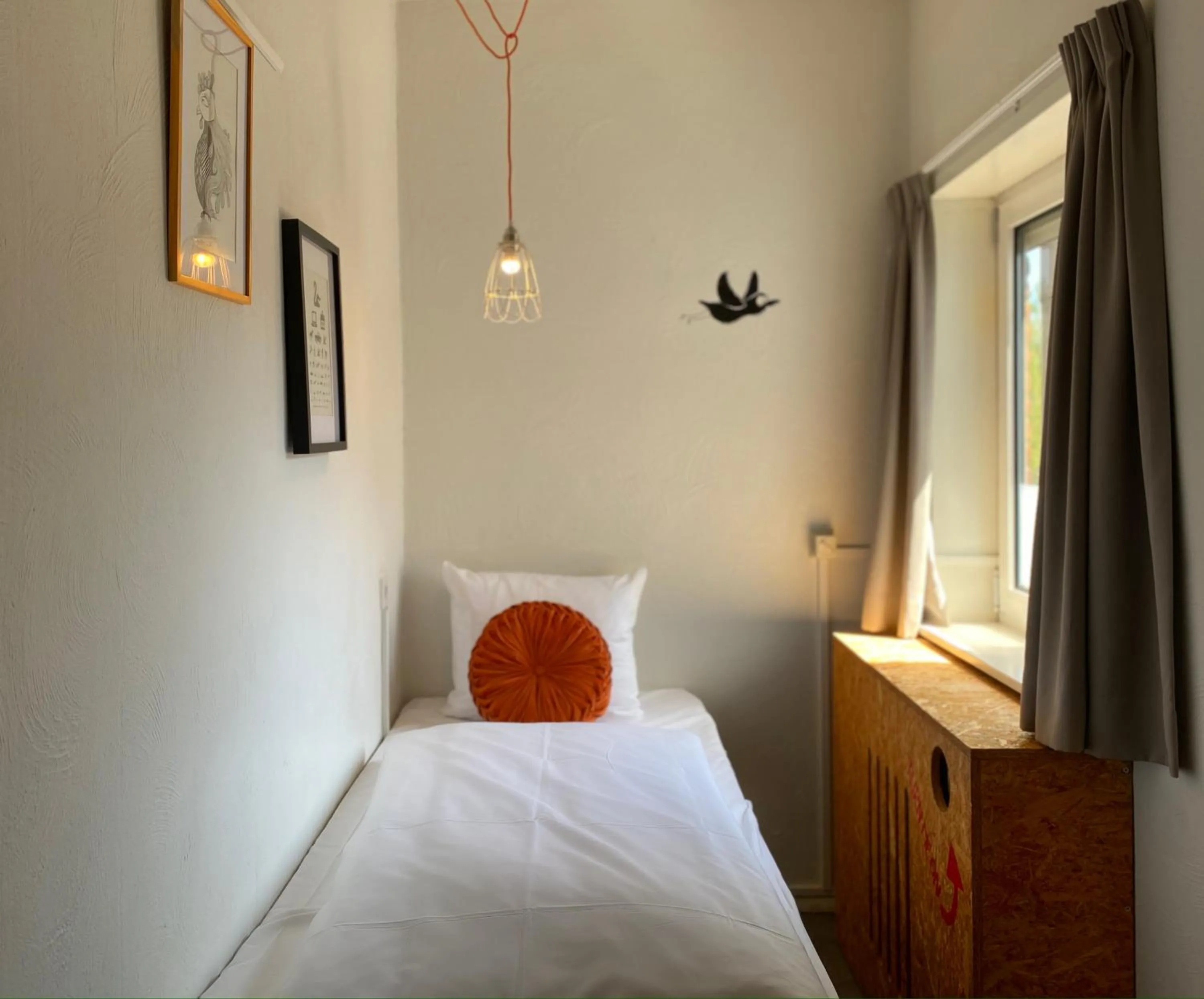 Bed in Hotel Credible