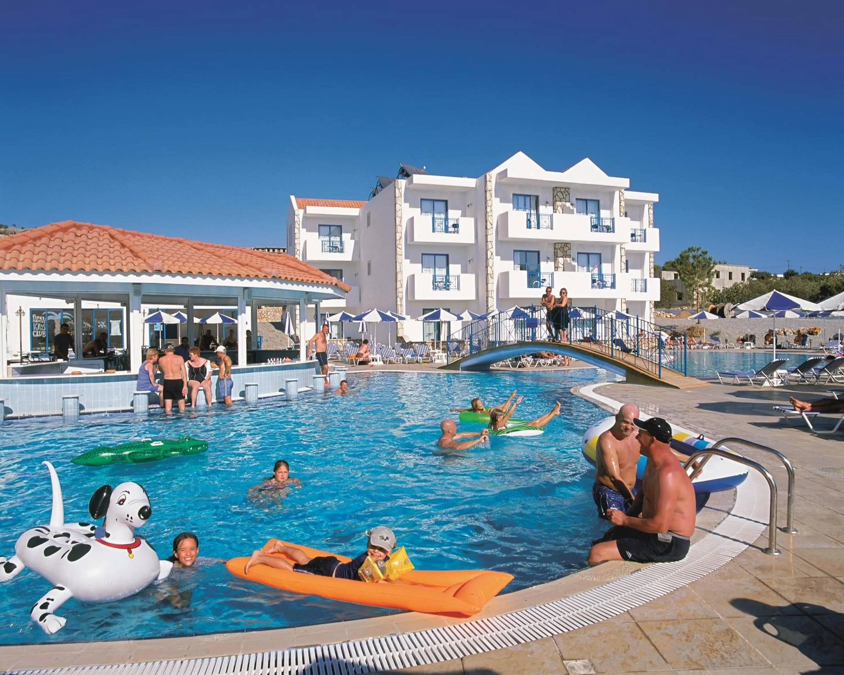Swimming pool in Lindia Thalassa