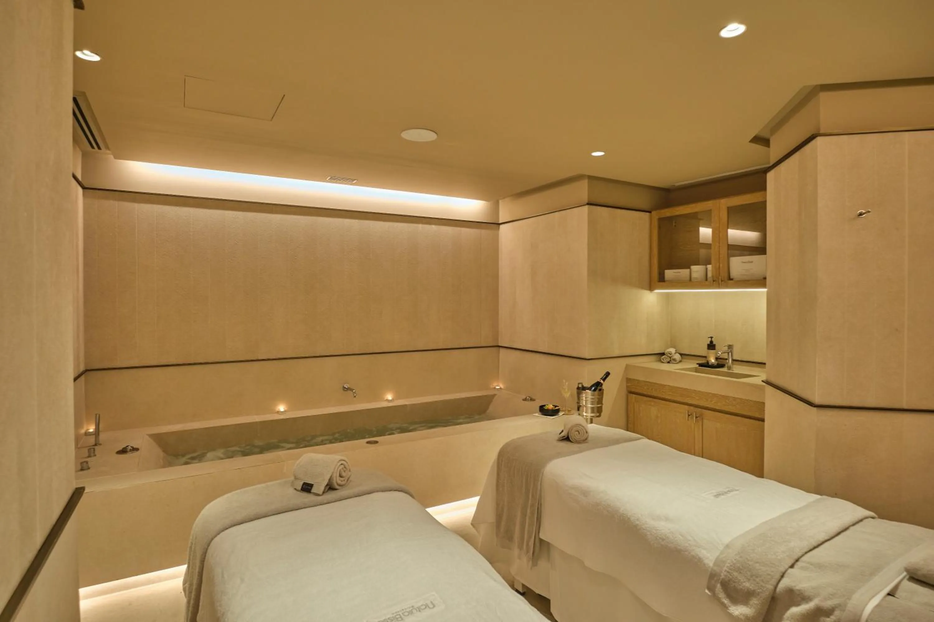 Hot Tub in ESTIMAR Valencia