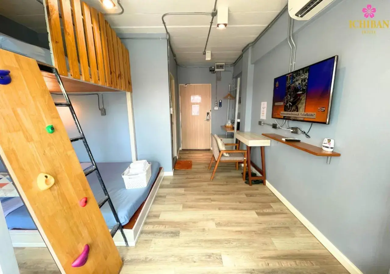 Bed in Ichiban Nimman Hotel Bed in Ichiban Nimman Hotel