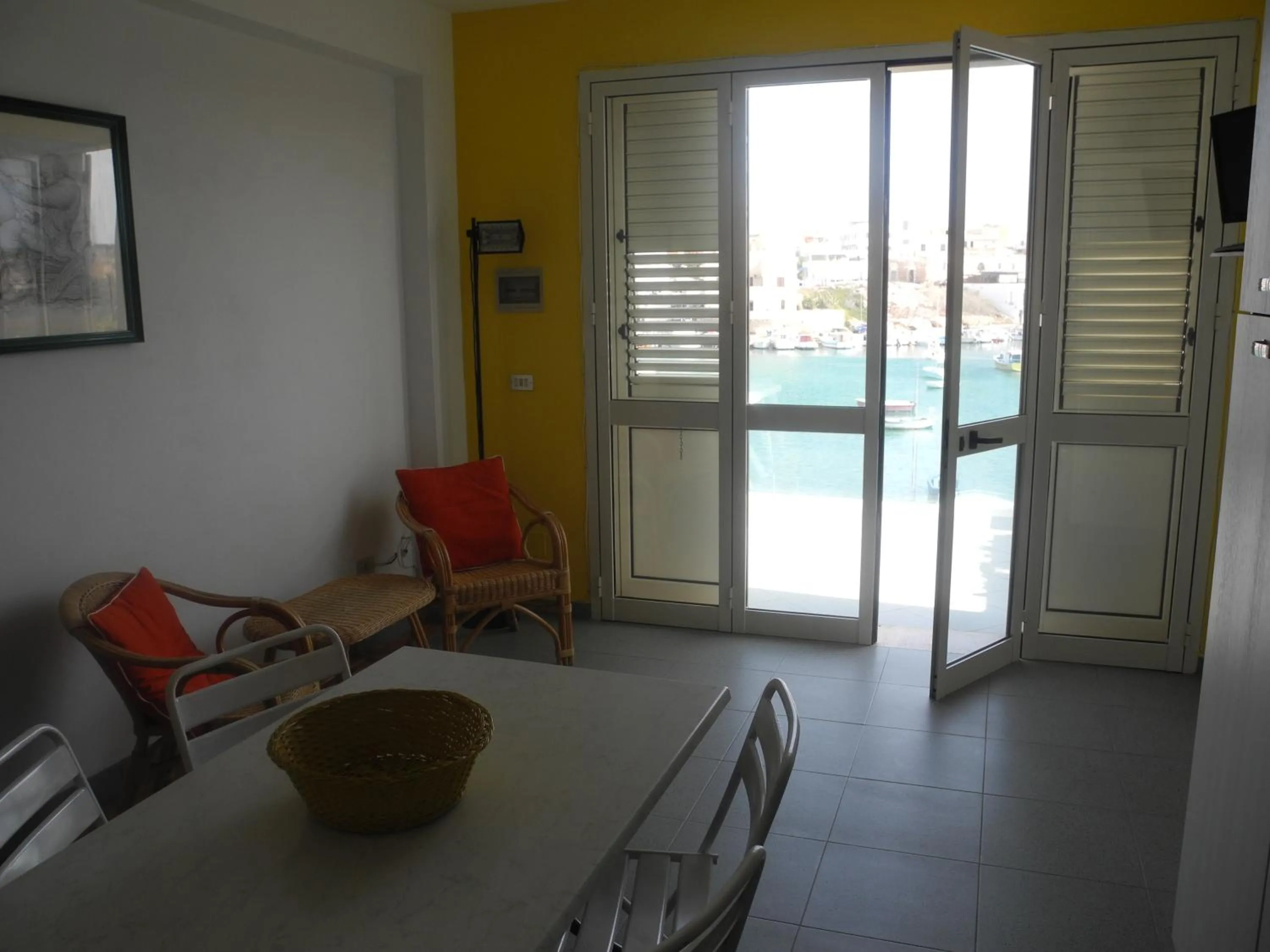 Dining area in Calamaluk