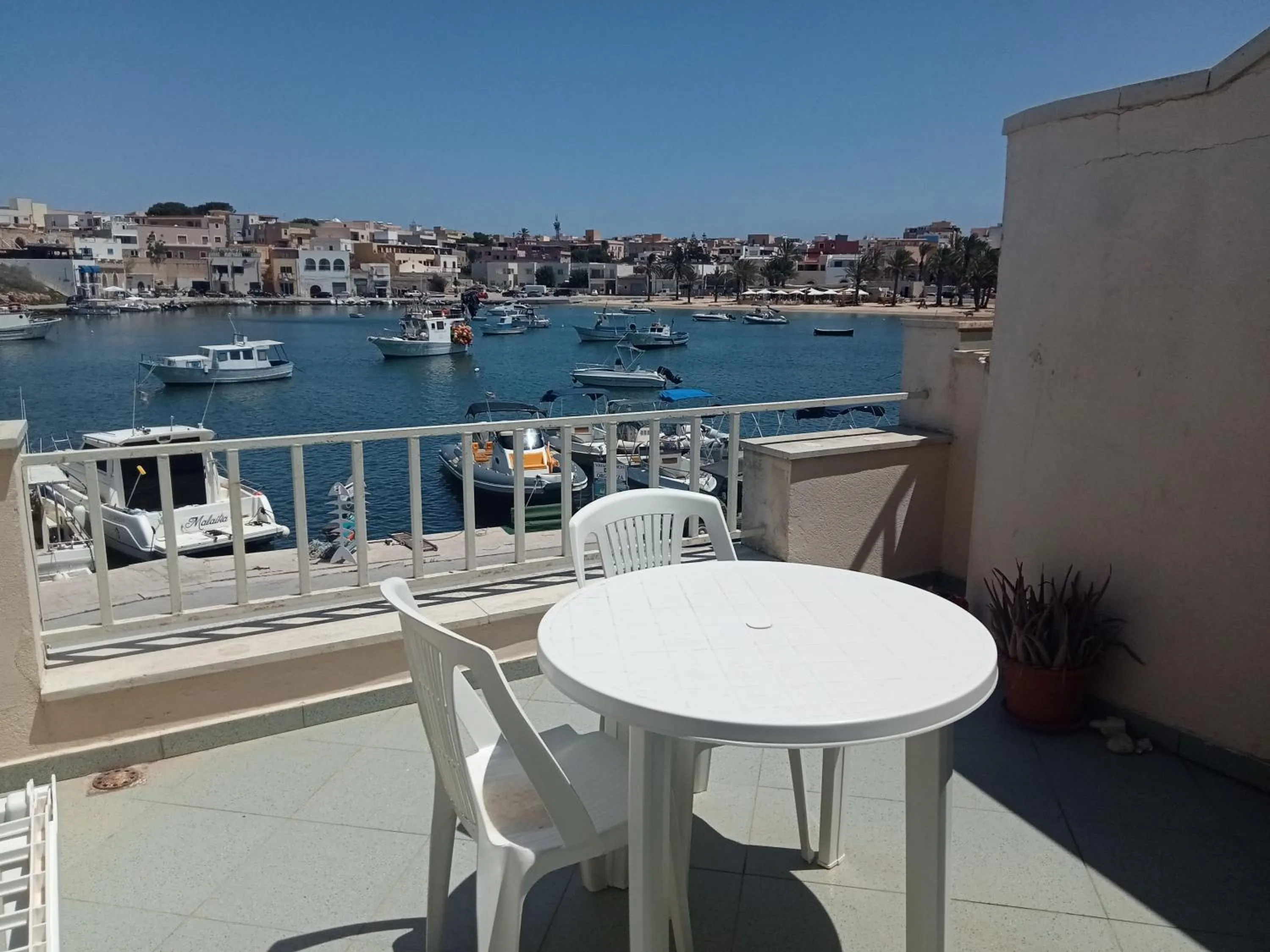 Sea view in Calamaluk