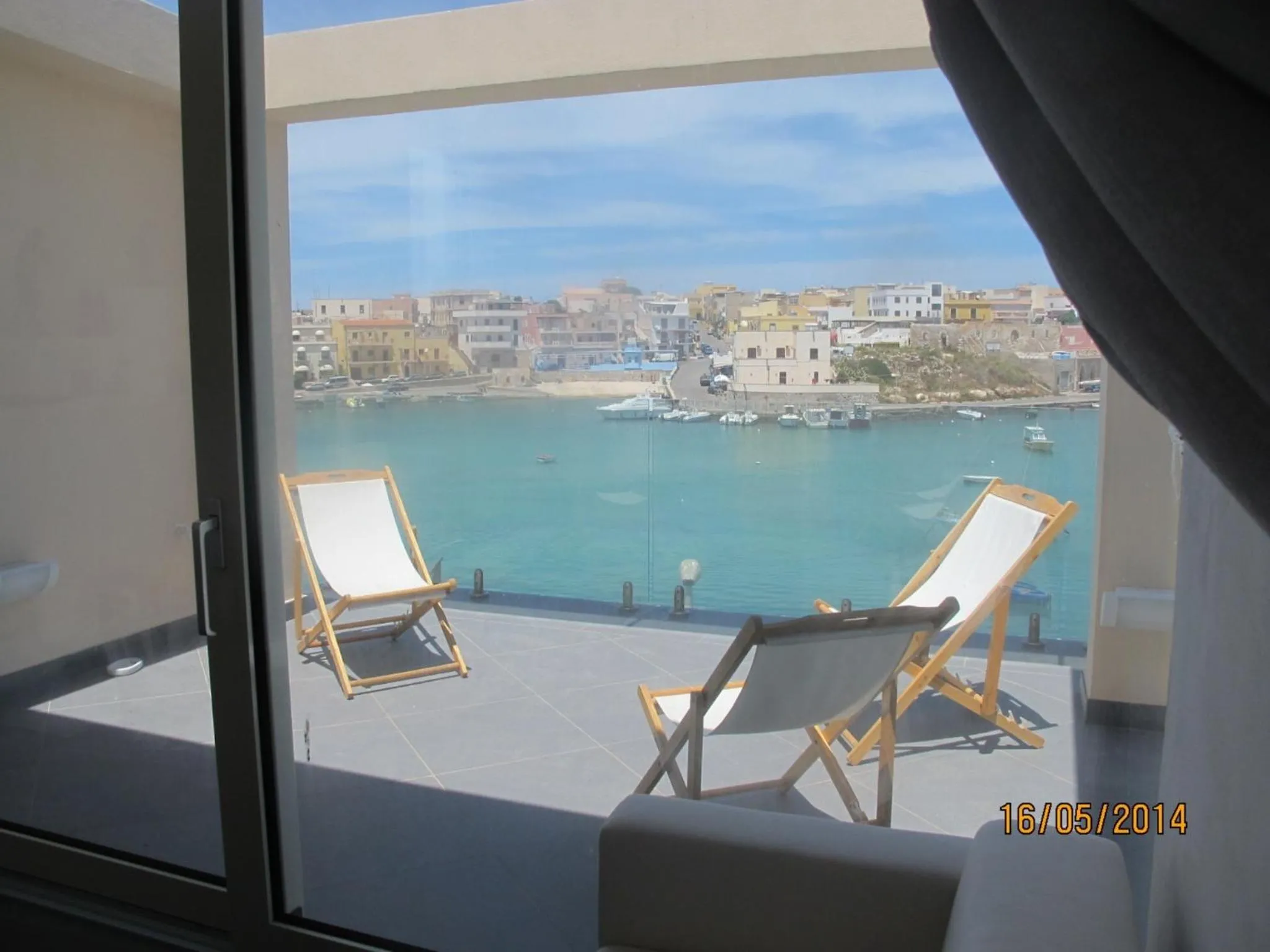 Balcony/Terrace in Calamaluk
