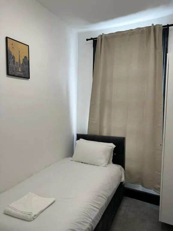 Bedroom, Bed in Ivy House Hotel