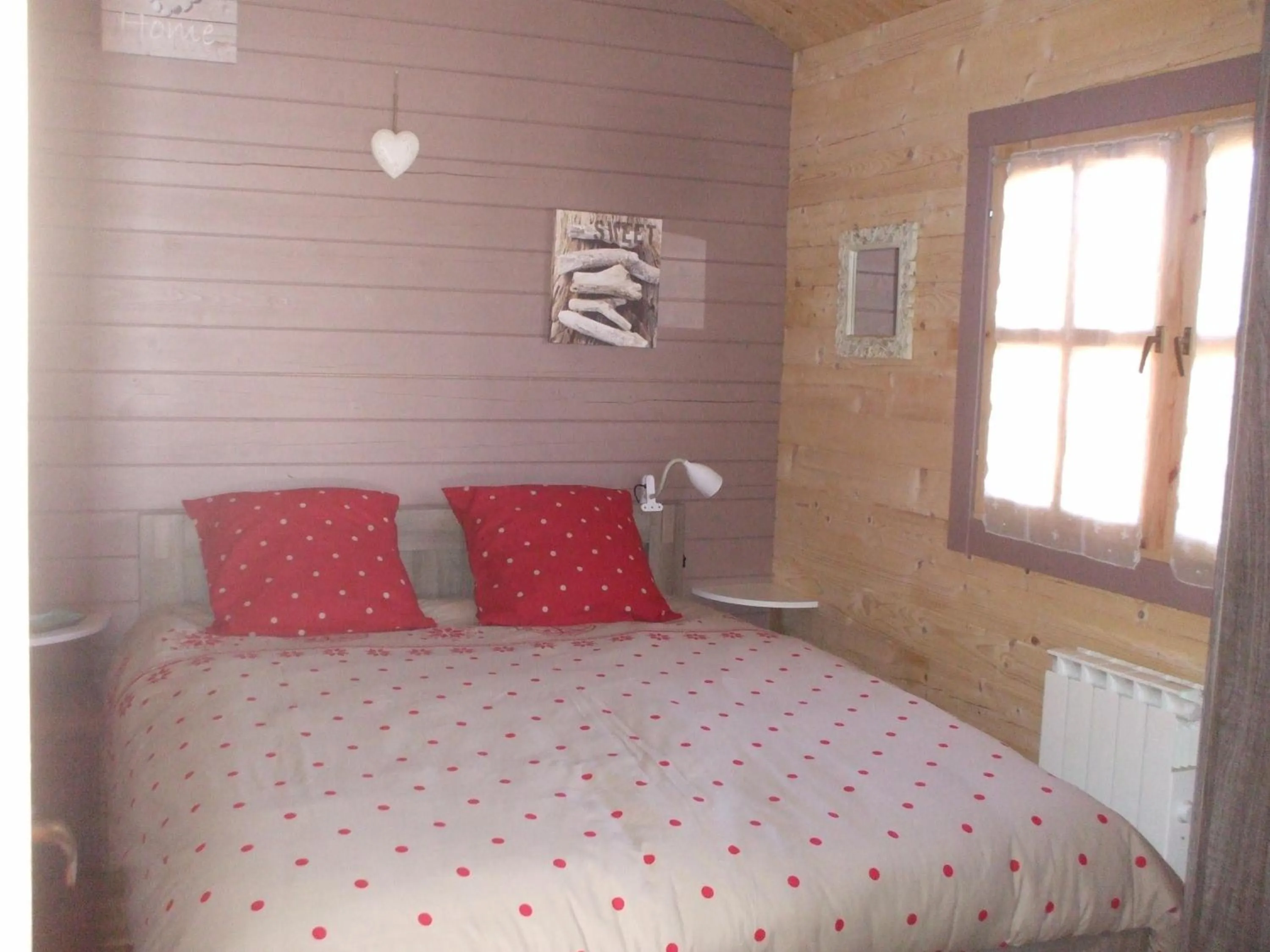 Bed in Chalets du Bois de Vache