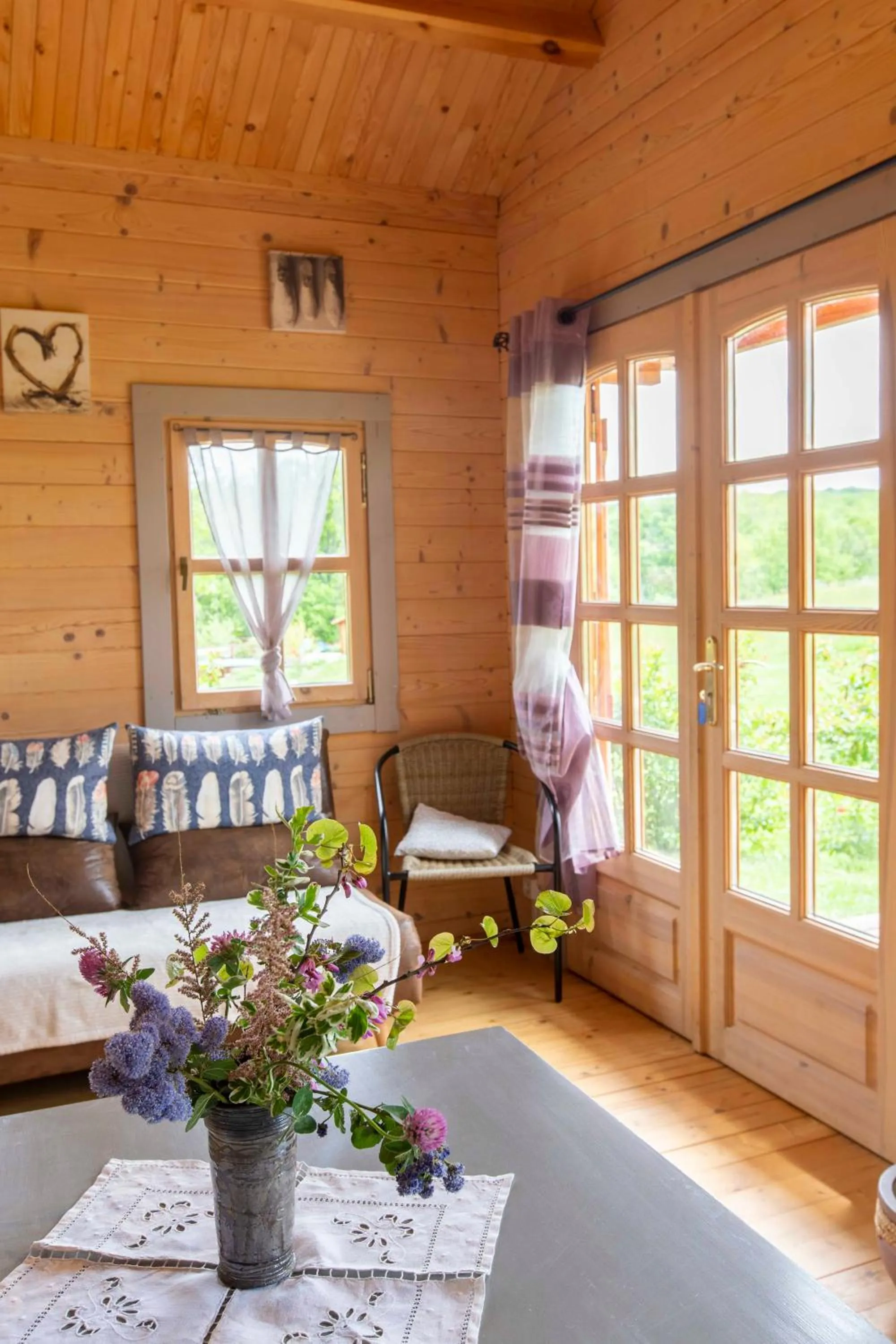 Living room in Chalets du Bois de Vache