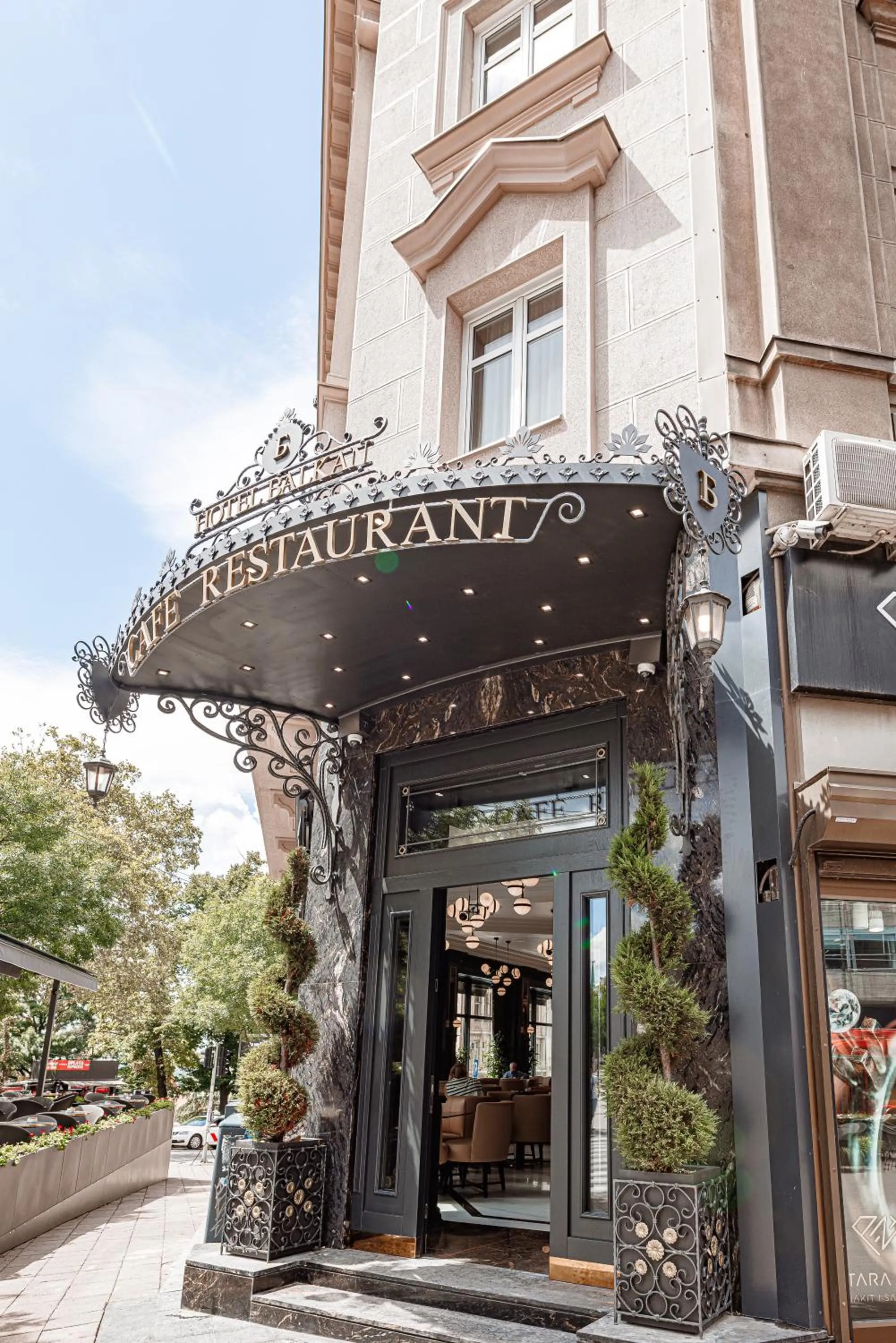 Property building in Hotel Balkan