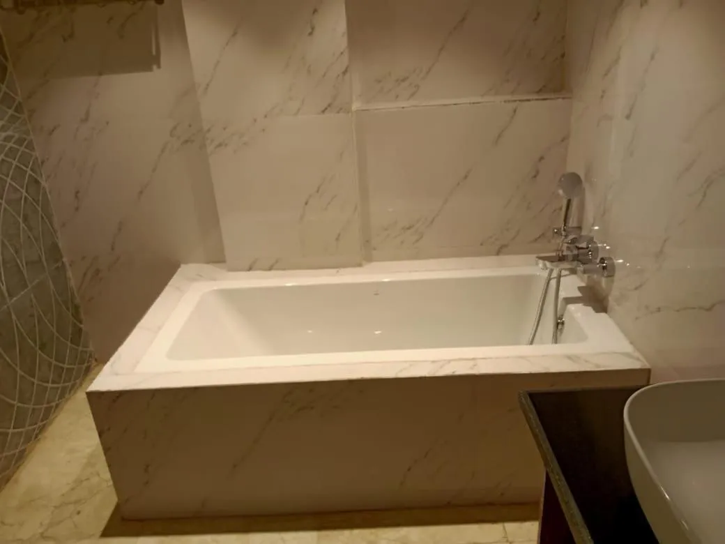 The Emerald Hotel & Siya Milan Banquets