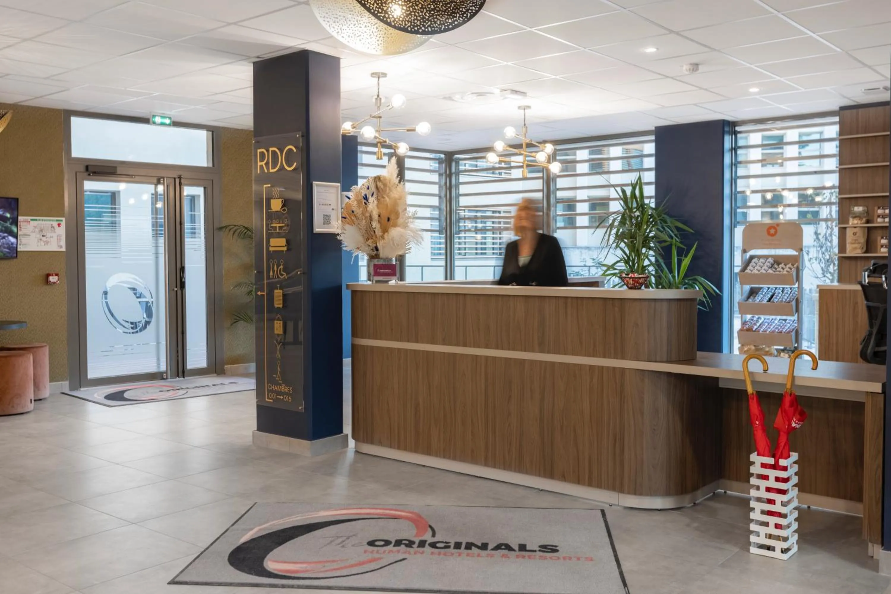 Lobby or reception in The Originals Résidence Aix Schuman