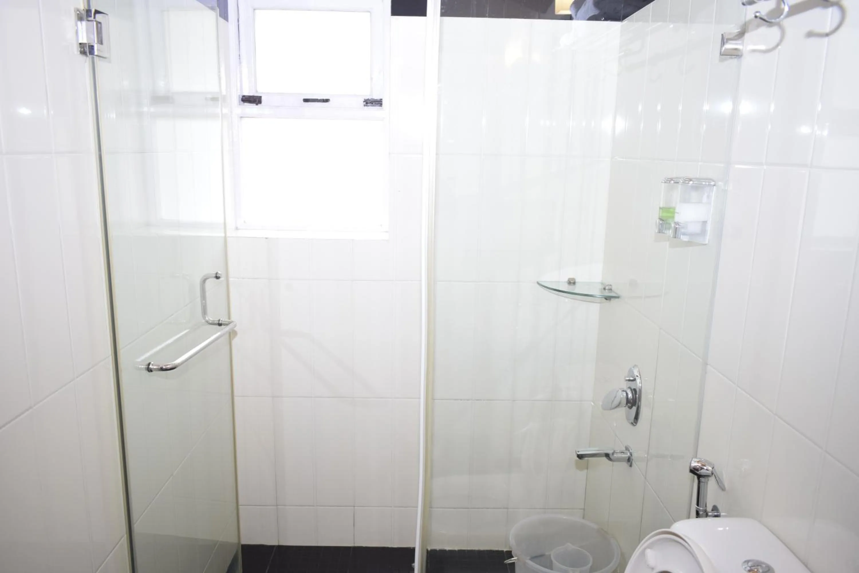 Shower in Altius Nest Hotel