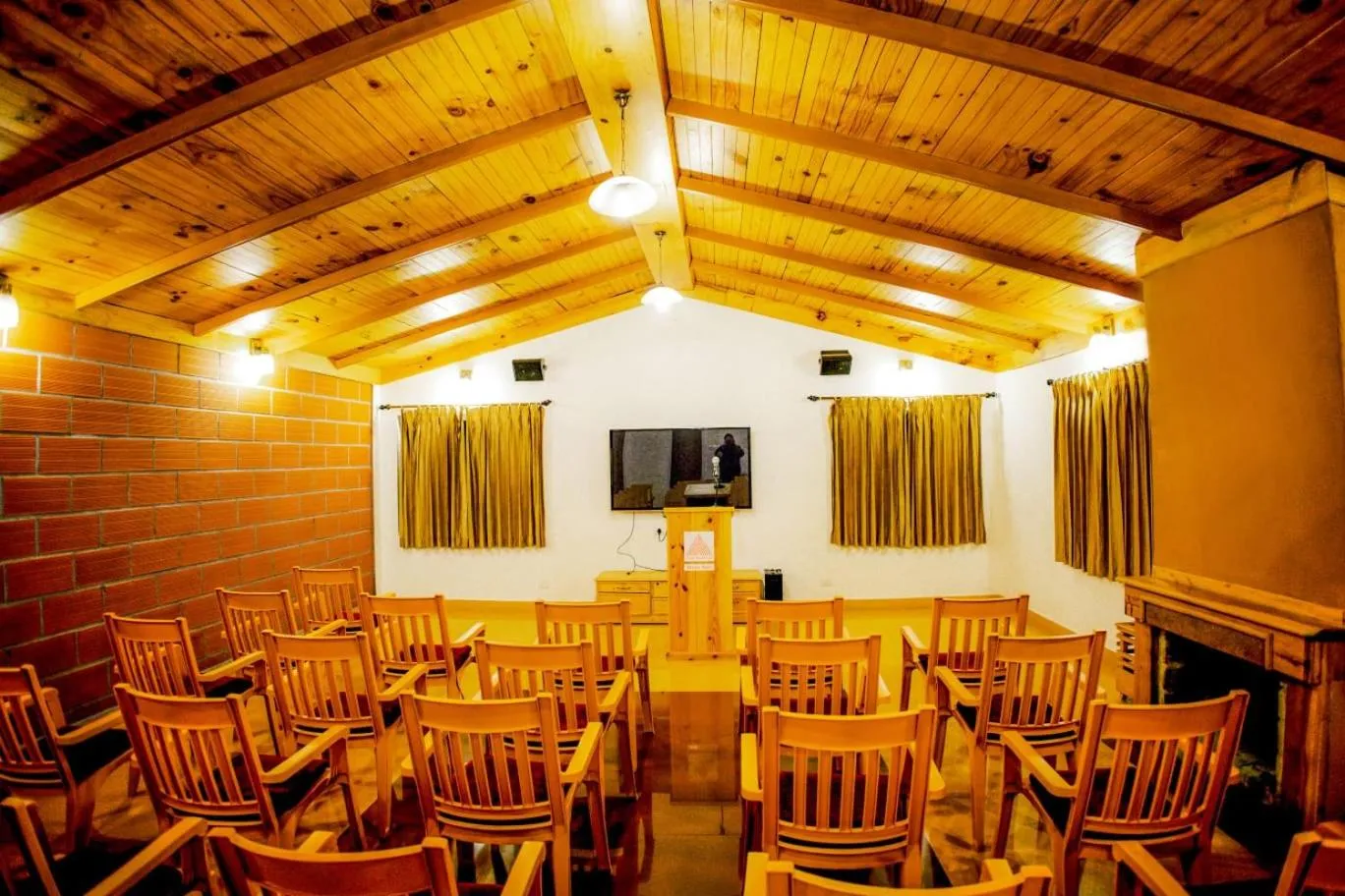 Communal lounge/ TV room in Altius Nest Hotel