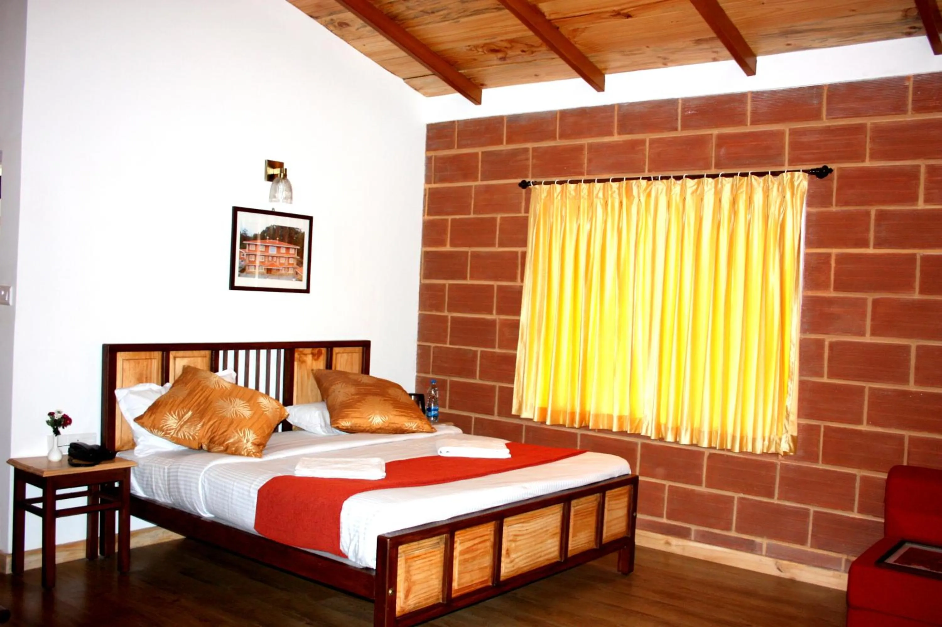 Photo of the whole room, Bed in Altius Nest Hotel