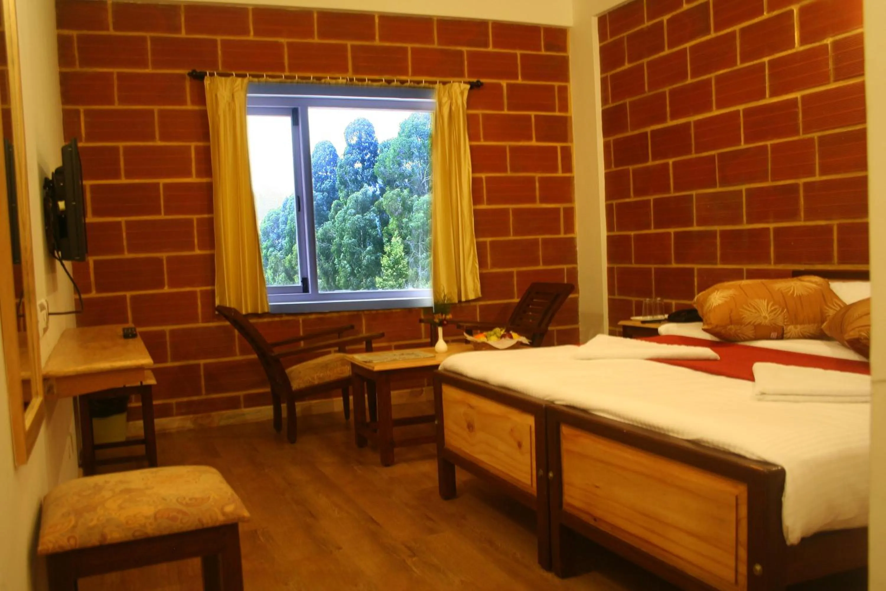 Photo of the whole room, Bed in Altius Nest Hotel