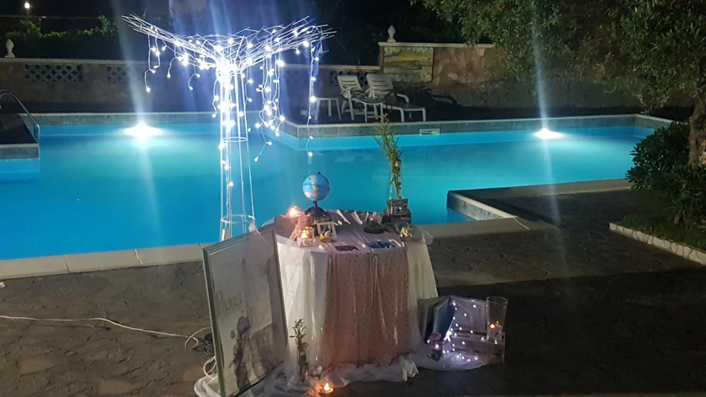 Night in Hotel Blu Eden