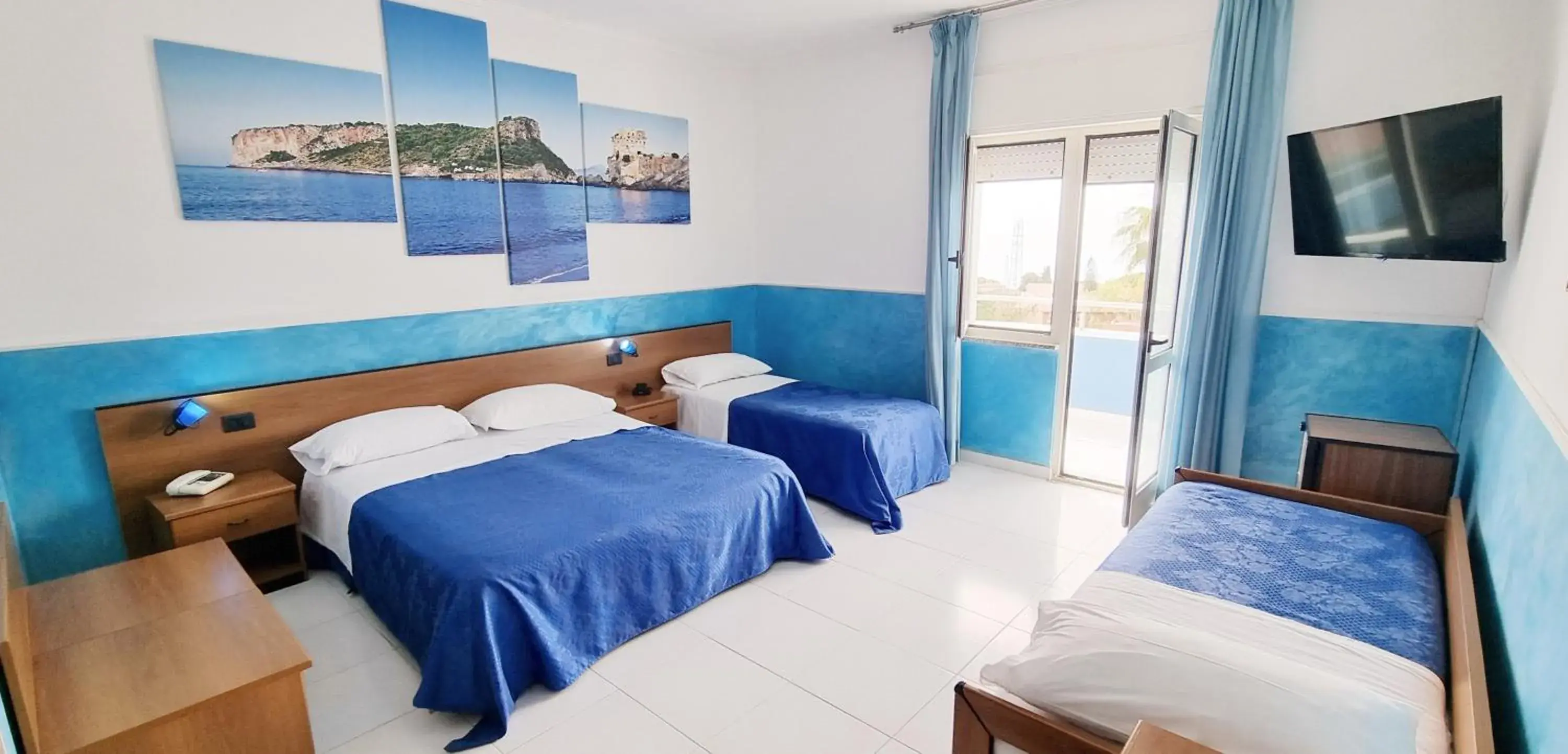 Junior Suite with Sea View in Hotel Blu Eden Junior Suite with Sea View in Hotel Blu Eden