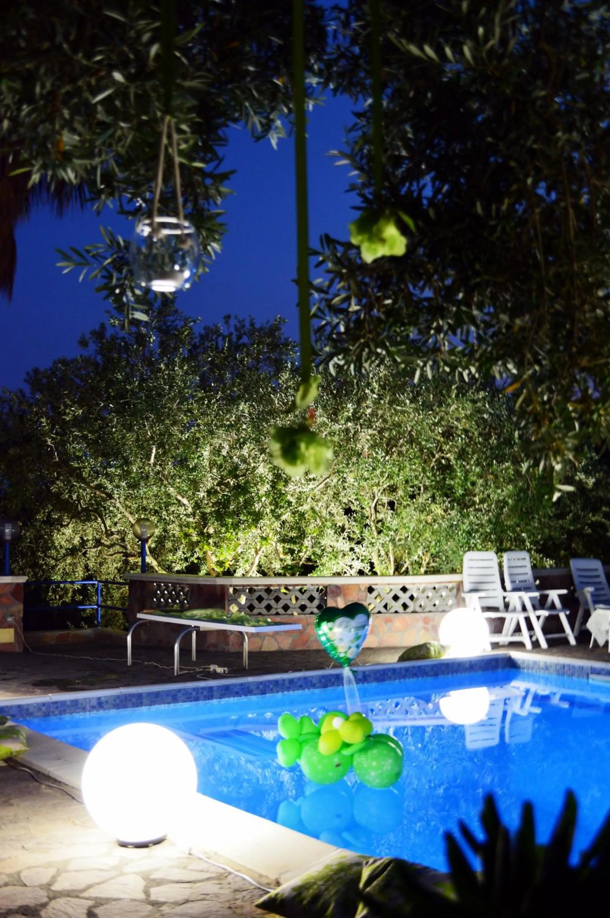 Swimming pool in Hotel Blu Eden