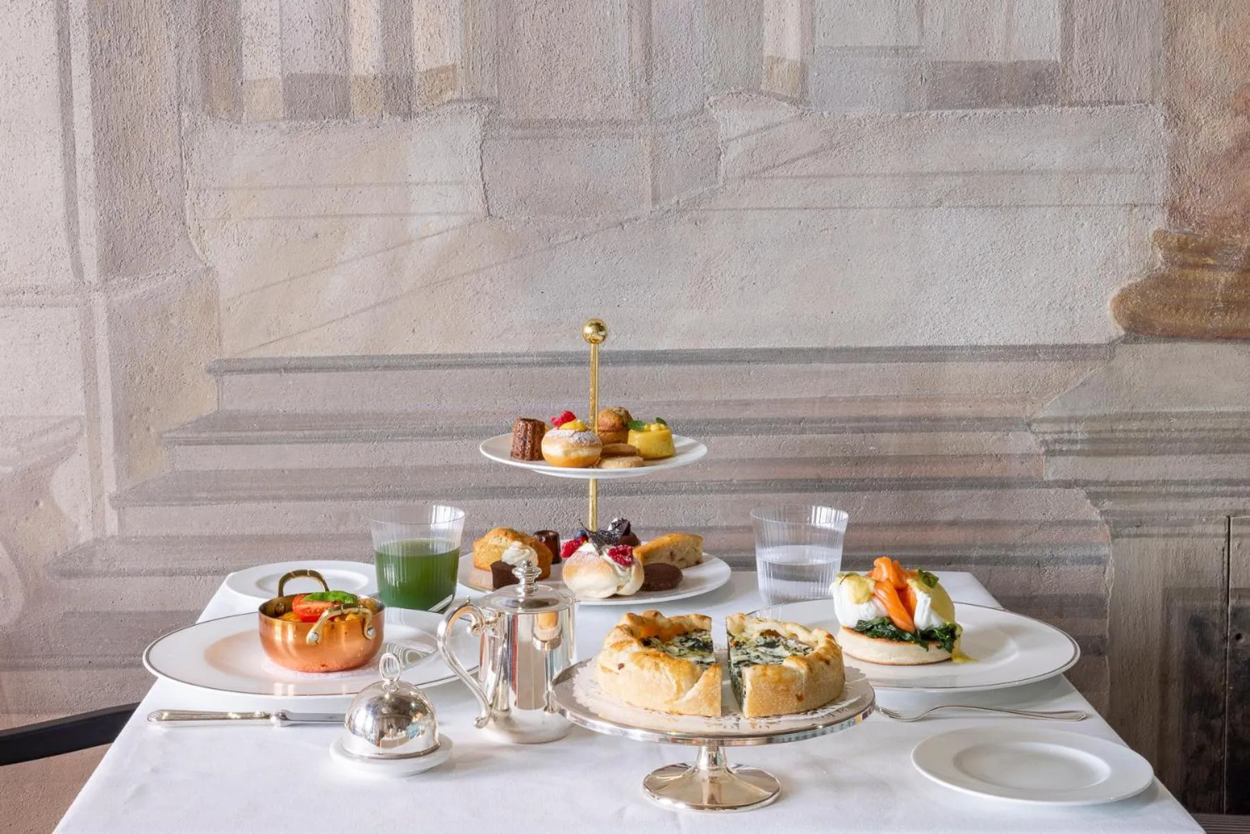 Breakfast in Palazzo Roma - The Leading Hotels of the World