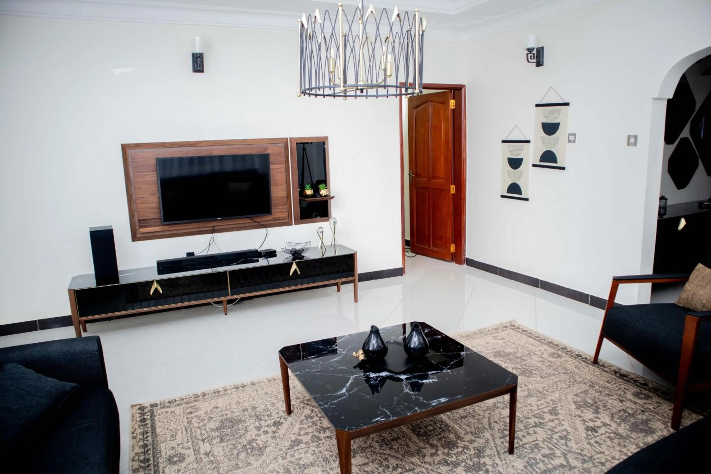 Communal lounge/ TV room in Blueberry Villas