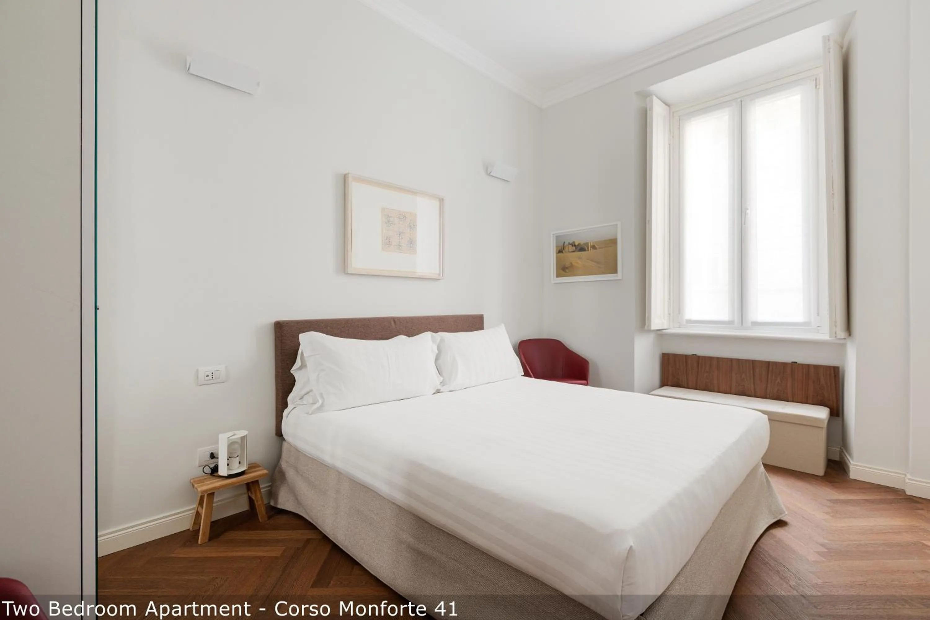 Bed in Brera Apartments in San Babila