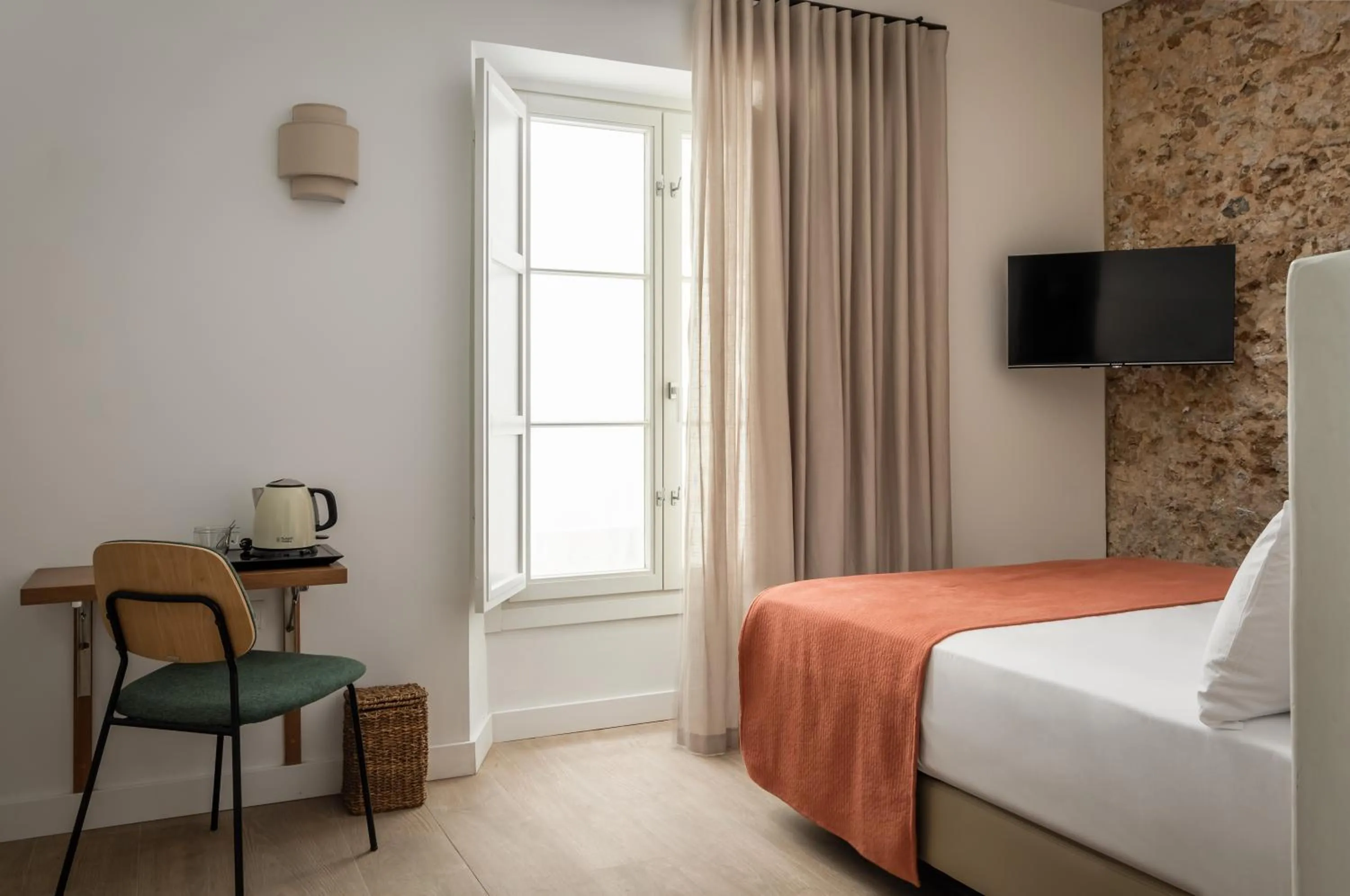 Bedroom, Bed in BYPILLOW Casa Gades