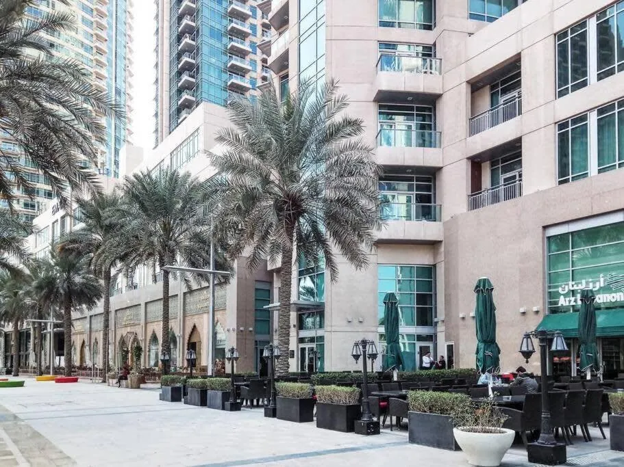 Frank Porter - Burj Vista Tower 2