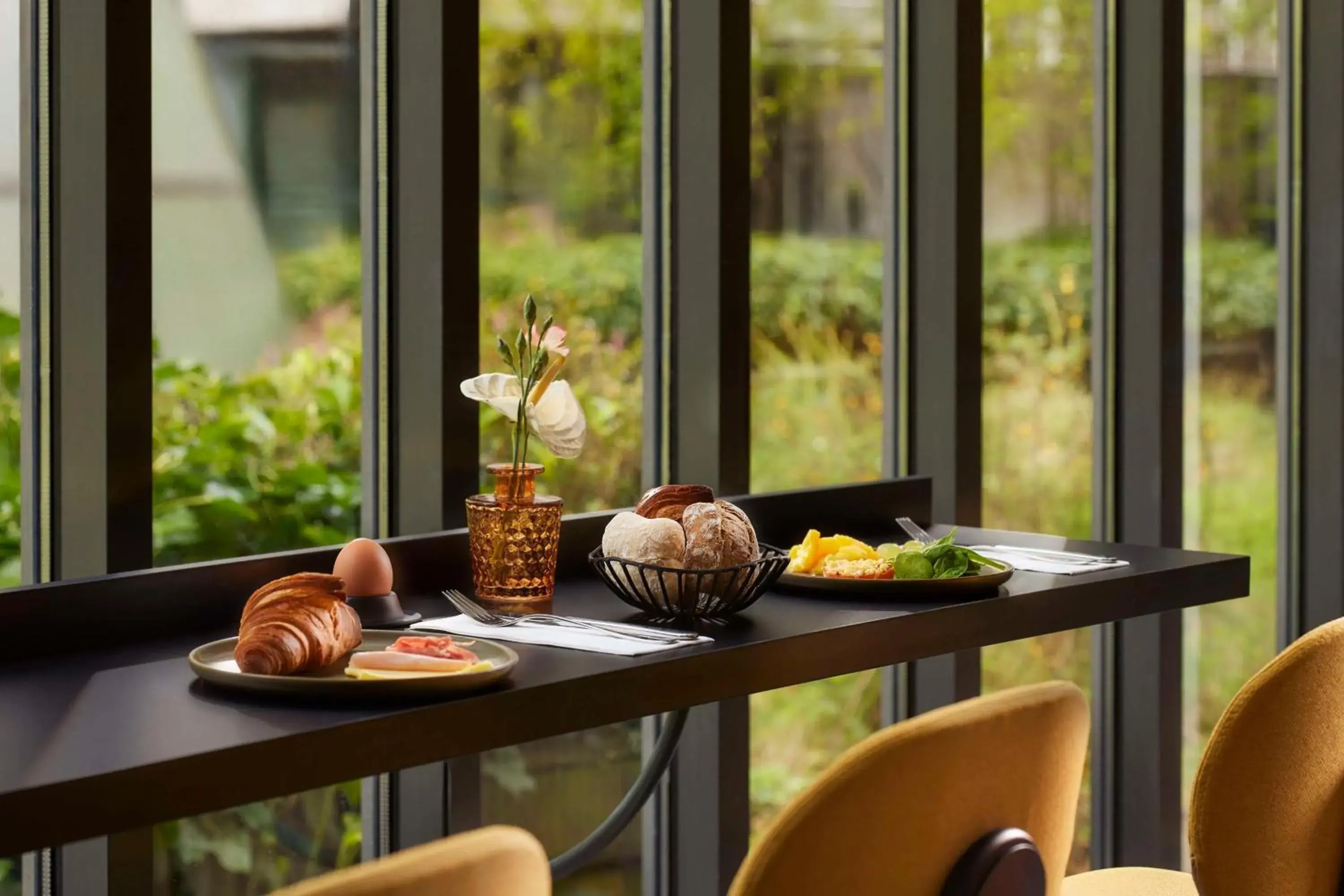 Restaurant/places to eat in Avani Museum Quarter Amsterdam Hotel Restaurant/places to eat in Avani Museum Quarter Amsterdam Hotel