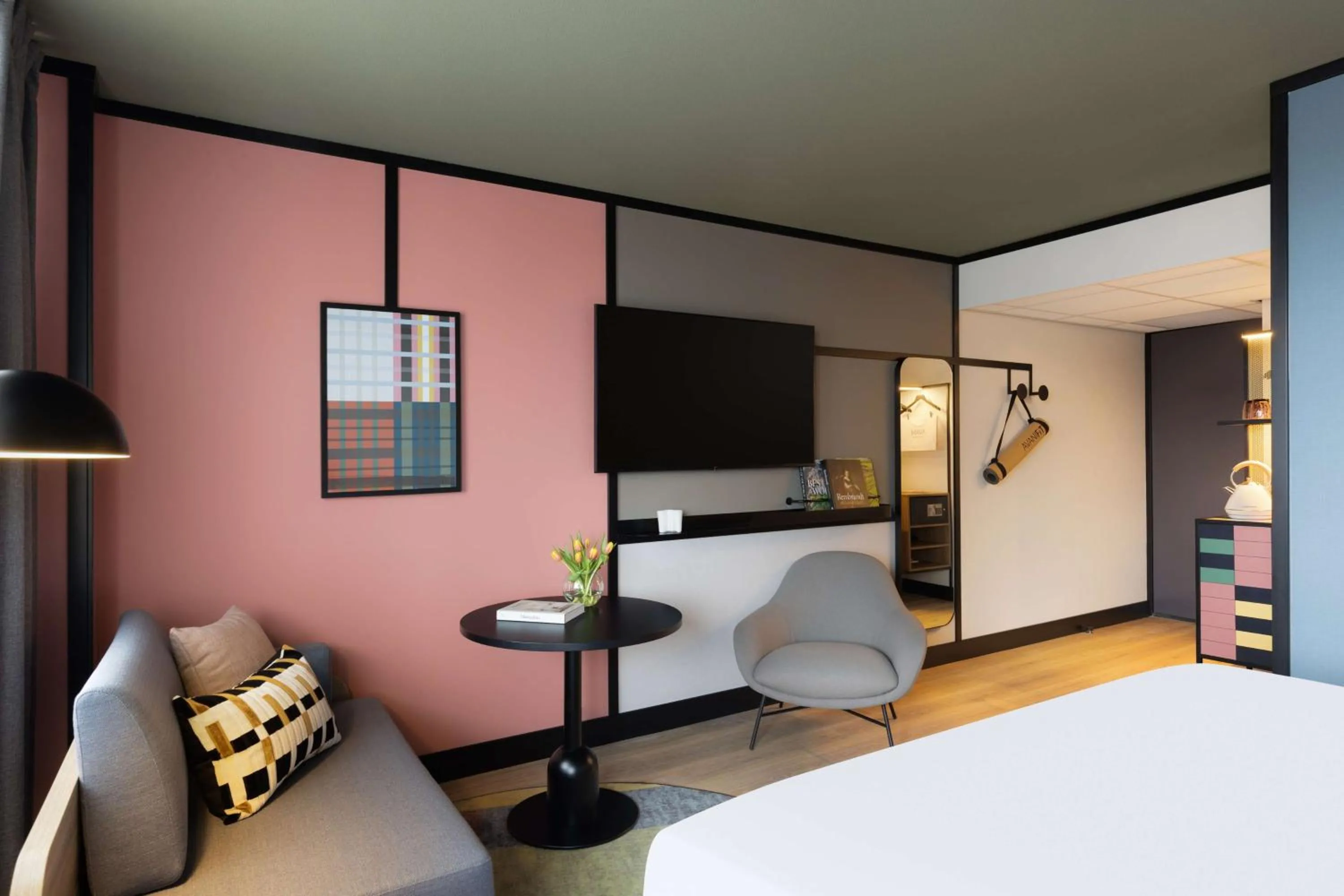 Lobby or reception, Bed in Avani Museum Quarter Amsterdam Hotel