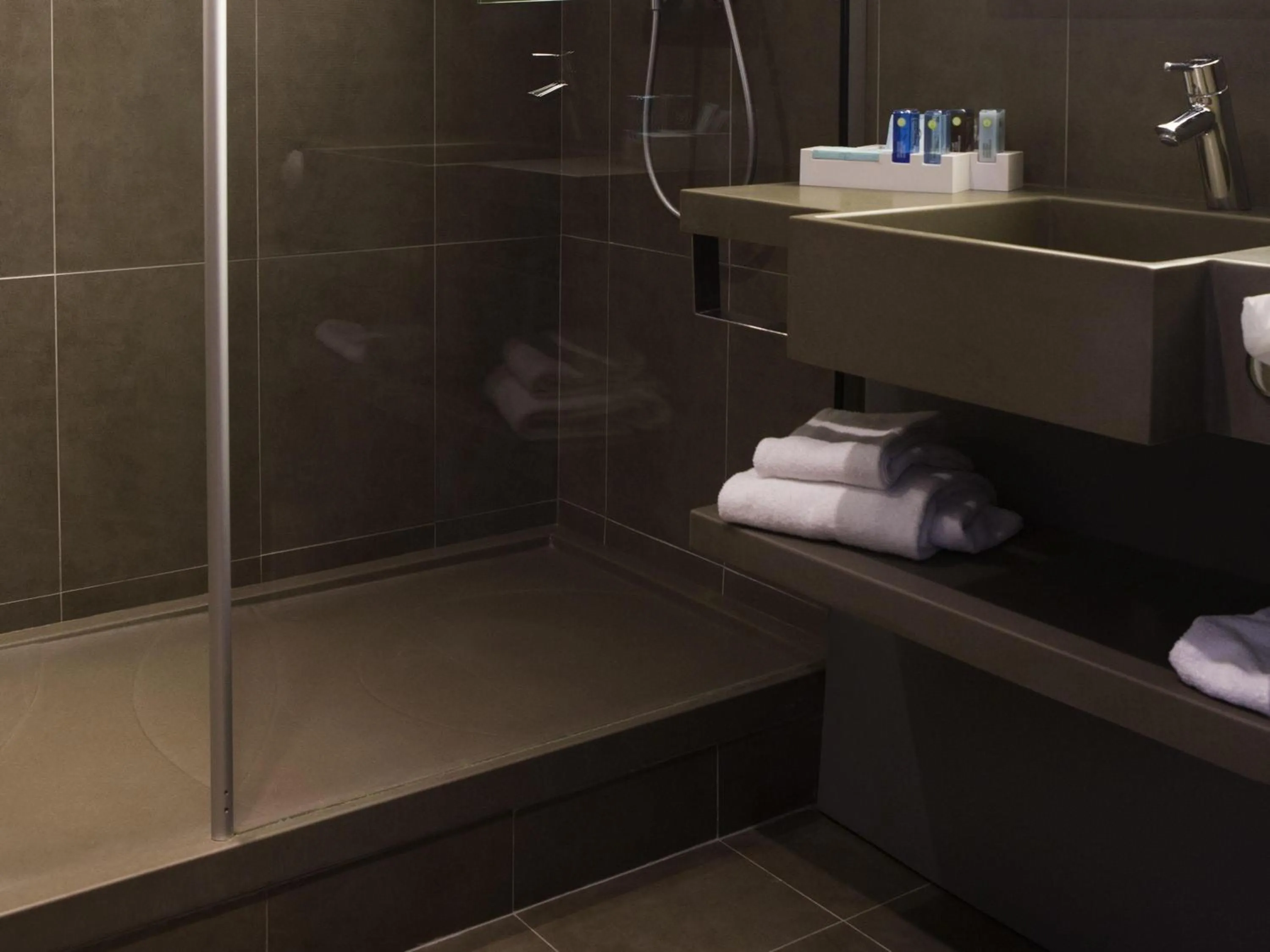 Bedroom in Novotel Ipswich Centre