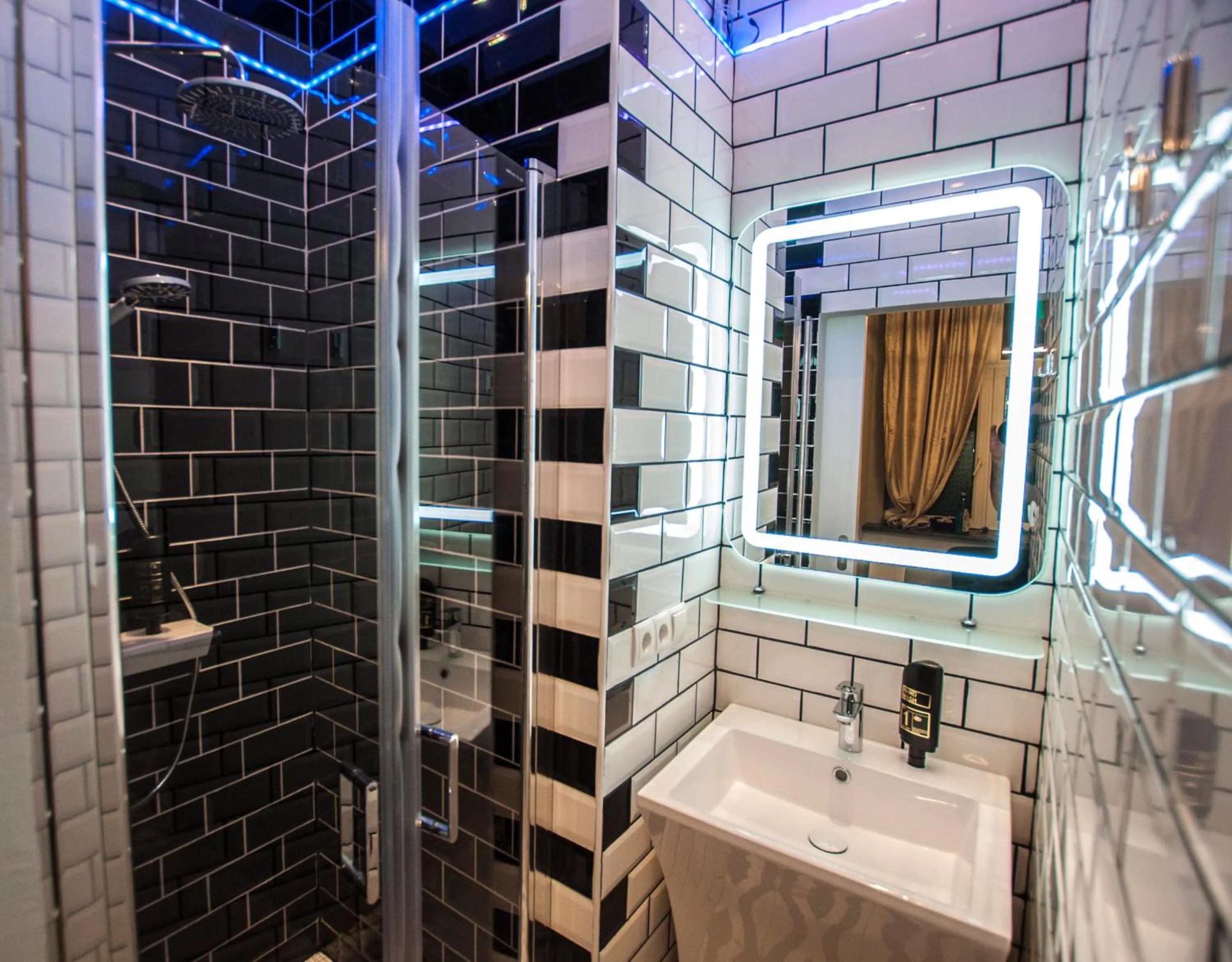 Bathroom in Urban Boutique Hotel