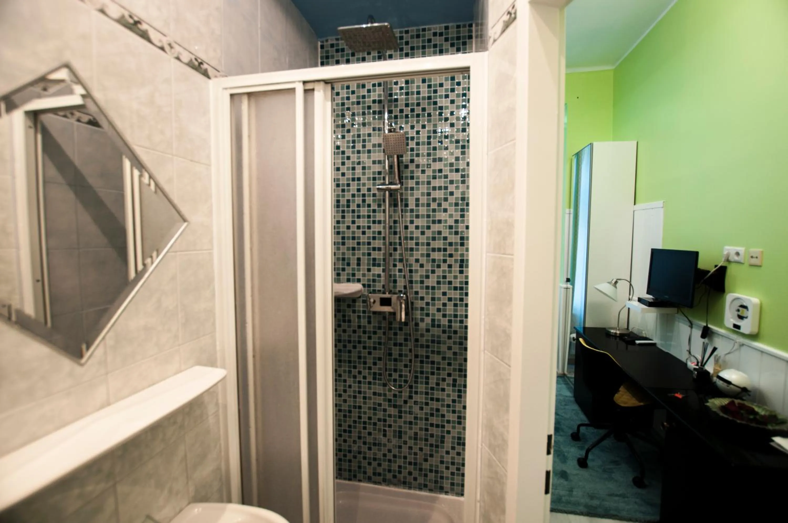 Bathroom in Urban Boutique Hotel