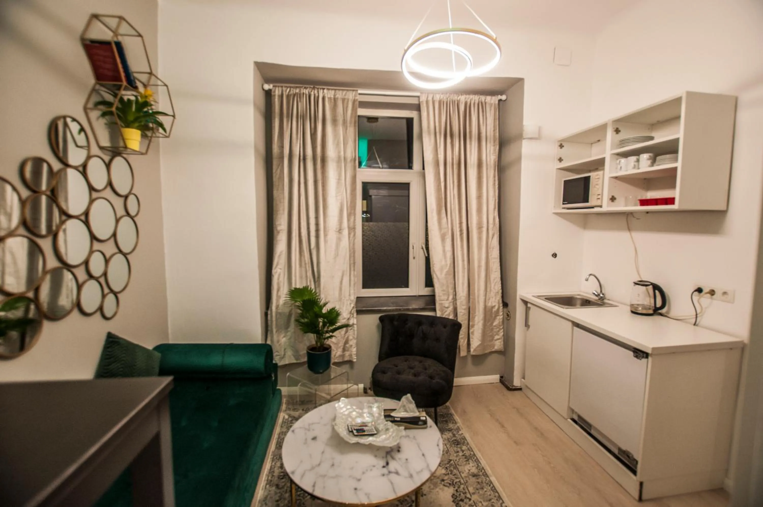 Kitchen or kitchenette in Urban Boutique Hotel