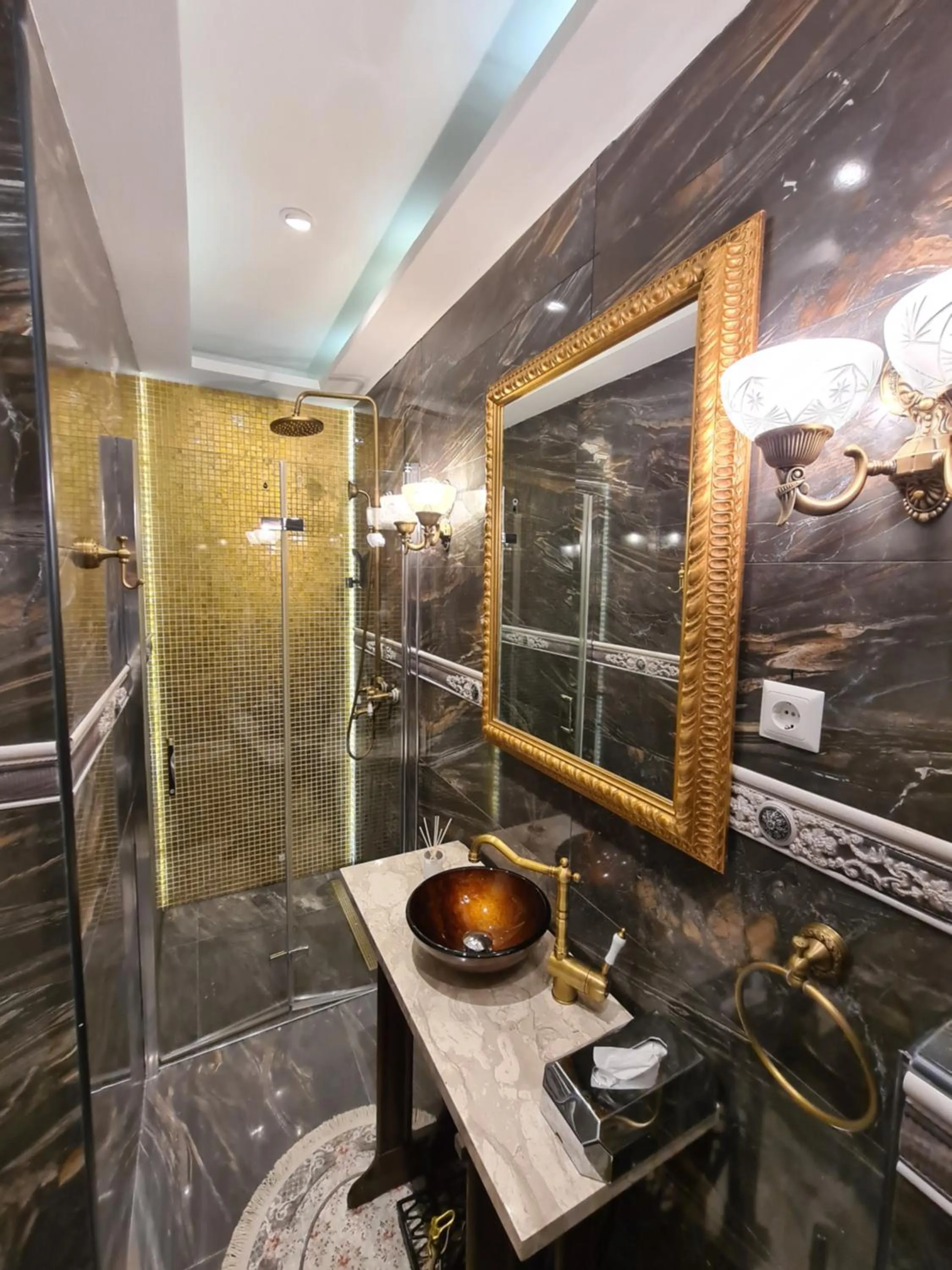 Bathroom in Urban Boutique Hotel