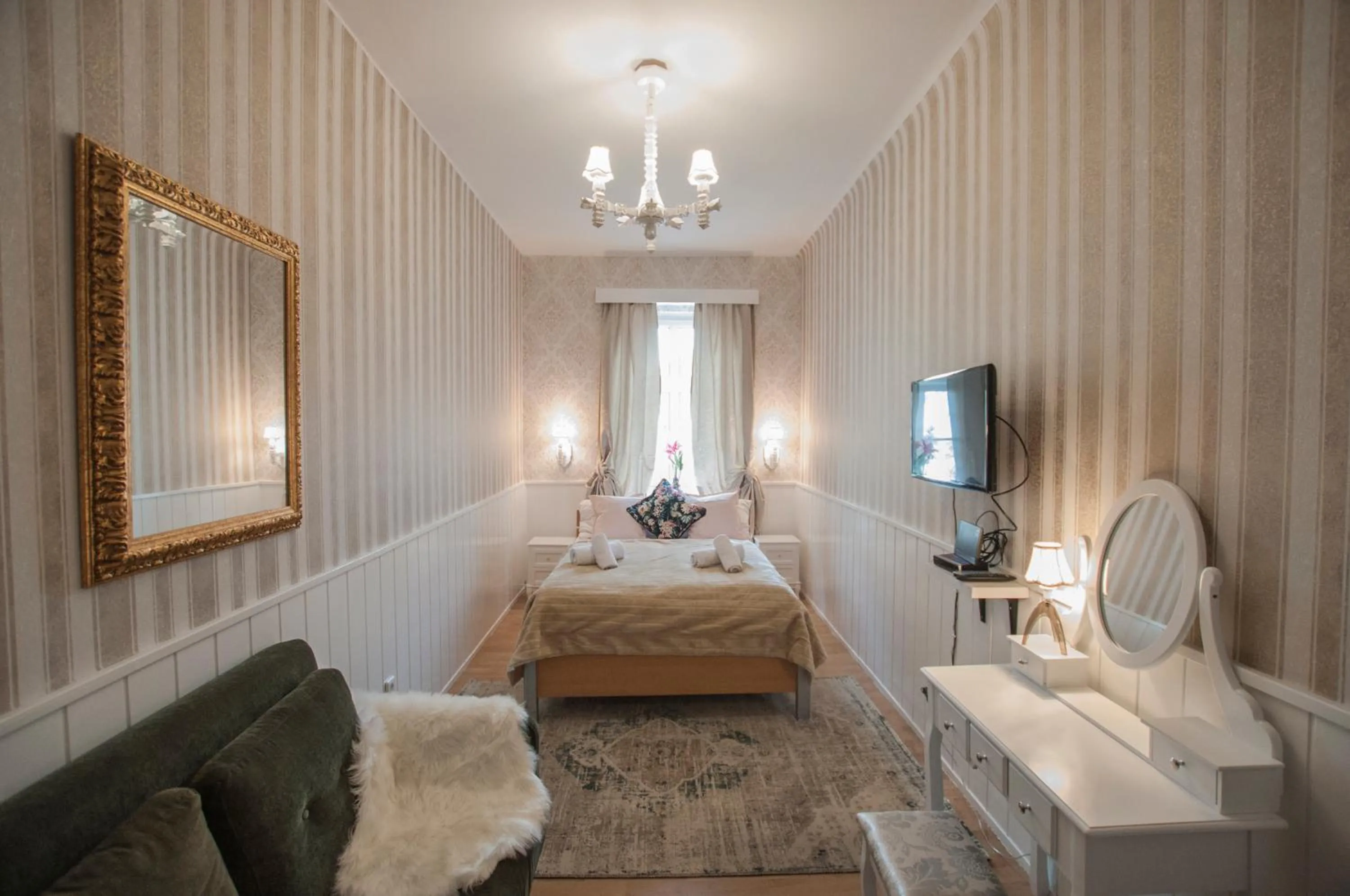 Bedroom, Bed in Urban Boutique Hotel