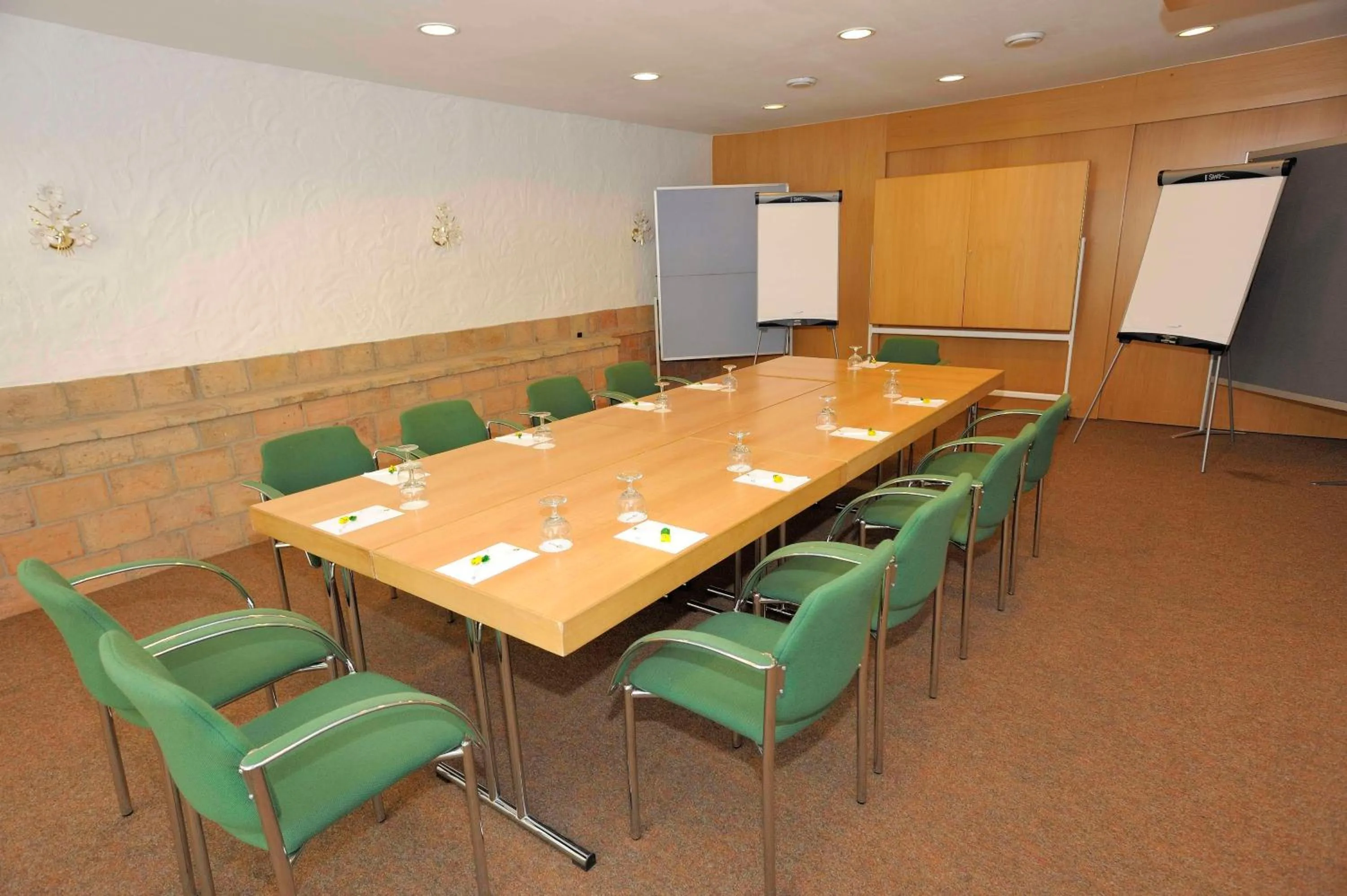 Business facilities in Tennis Golf Hotel Höllrigl