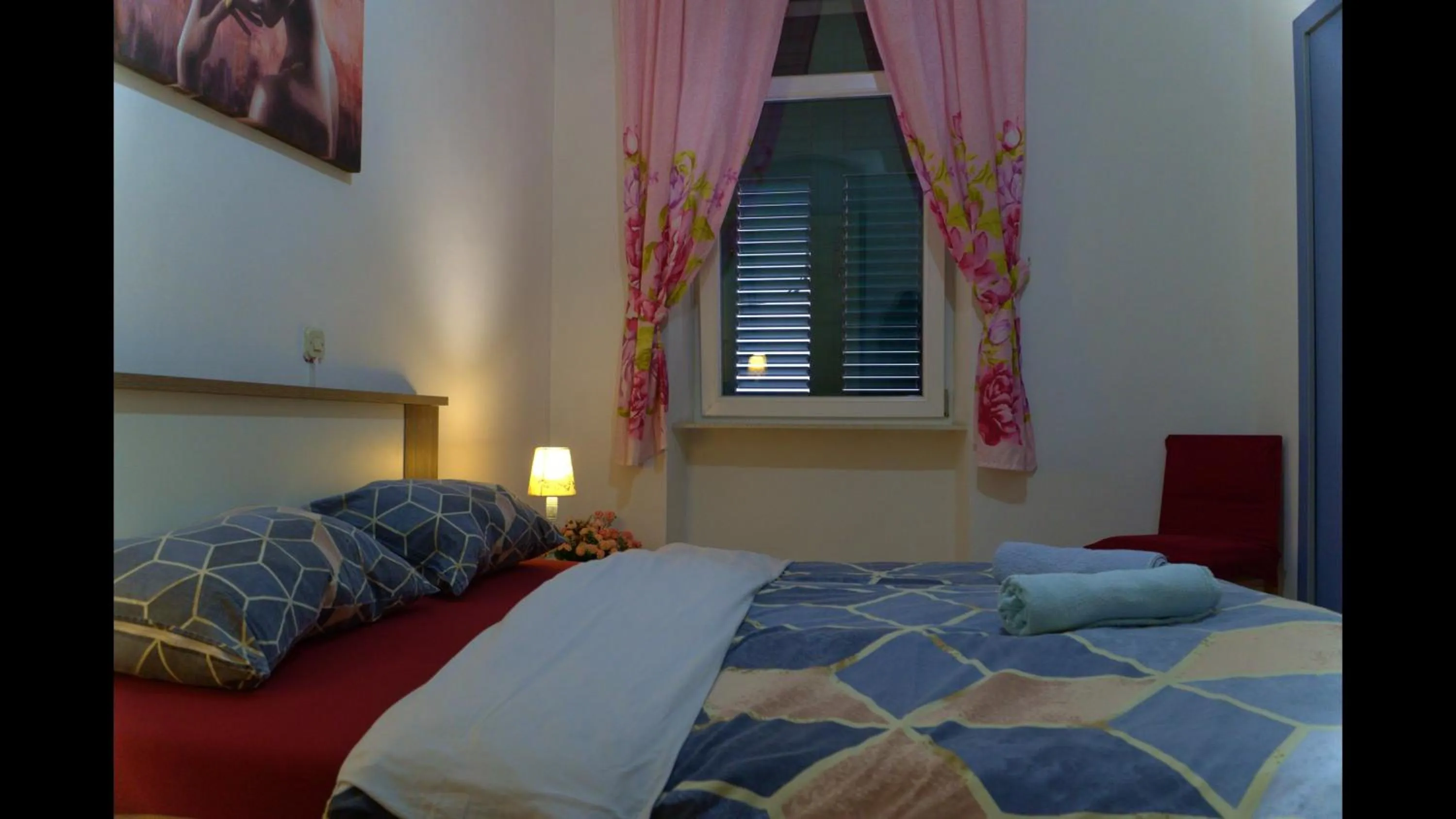 Bed in Epicenter Apartments Split