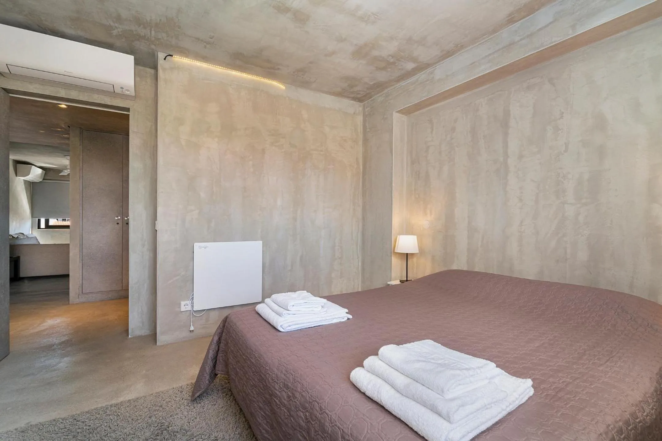 Bed in N1 Hostel Apartments and Suites