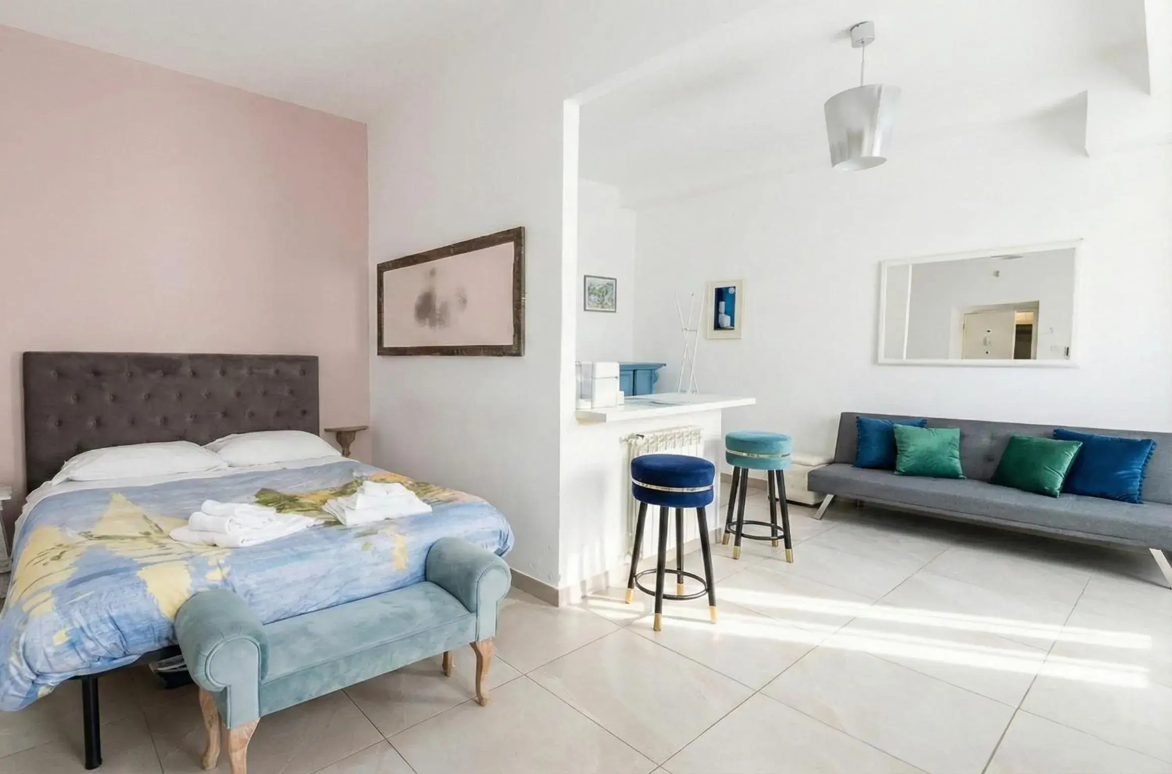 Loft with private bathroom - Corso Italia 108 in Allegra Toscana - Affittacamere Guest house Arezzo Loft with private bathroom - Corso Italia 108 in Allegra Toscana - Affittacamere Guest house Arezzo