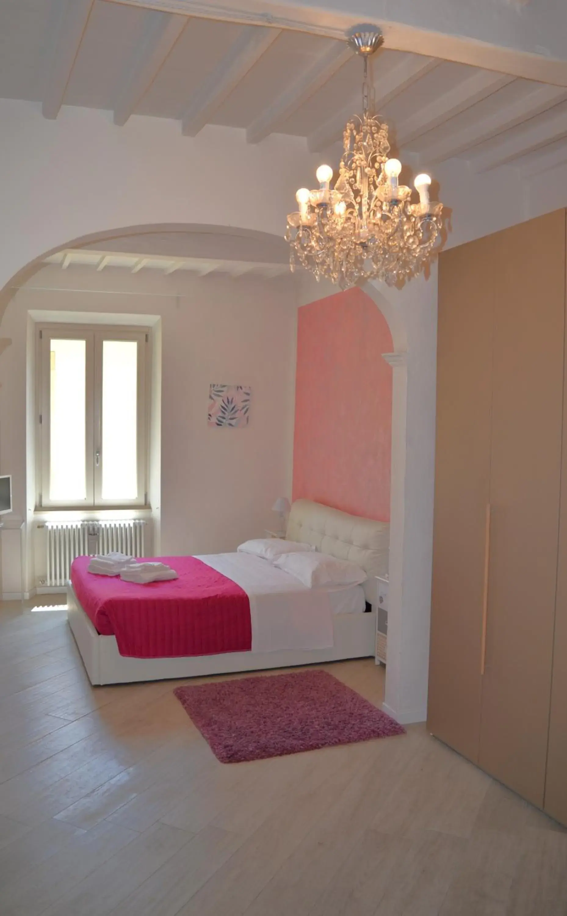 Junior Suite with private bathroom - Corso Italia, 114 in Allegra Toscana - Affittacamere Guest house Arezzo Junior Suite with private bathroom - Corso Italia, 114 in Allegra Toscana - Affittacamere Guest house Arezzo