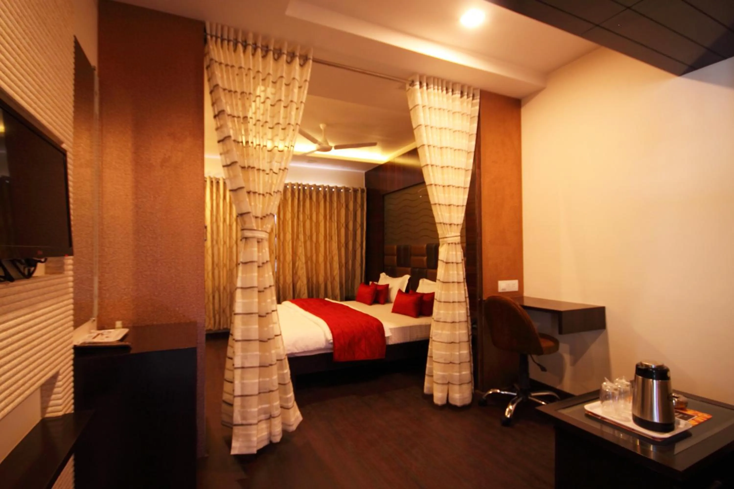 Photo of the whole room, Bed in Hotel Furaat Inn