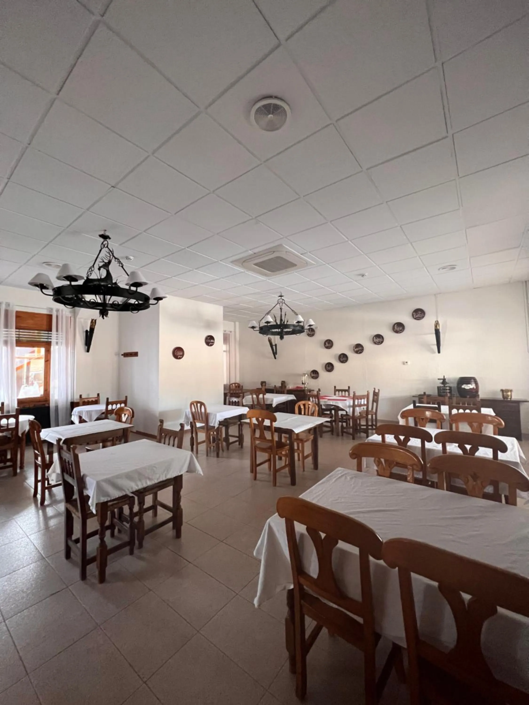 Restaurant/places to eat in Hostal mesón del cinca