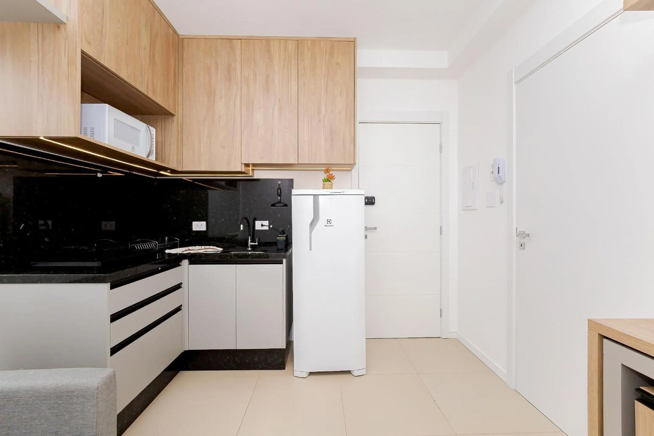 Kitchen or kitchenette in Start - Vila Izabel | Gonzaga Stays