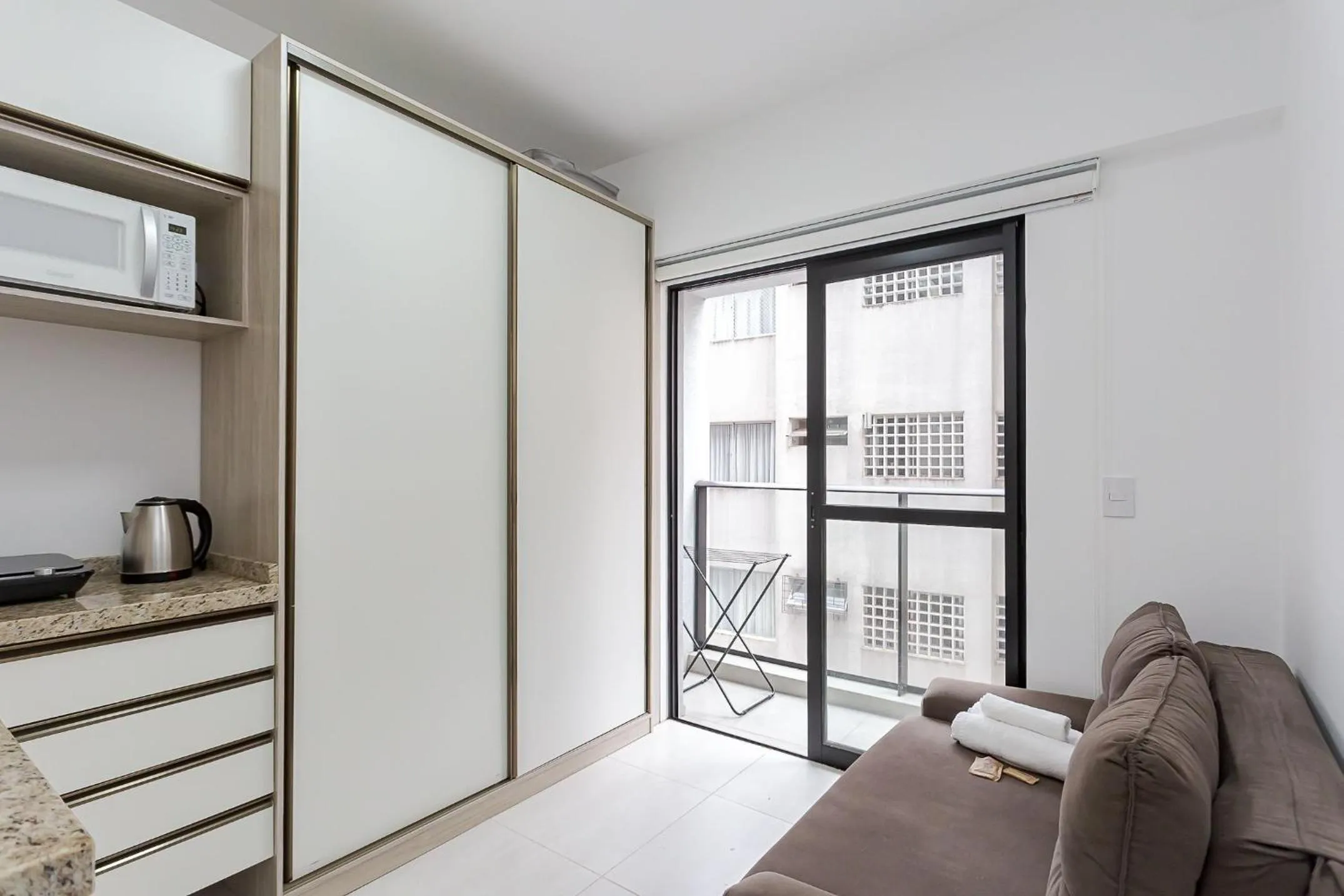 Photo of the whole room in Start - Vila Izabel | Gonzaga Stays