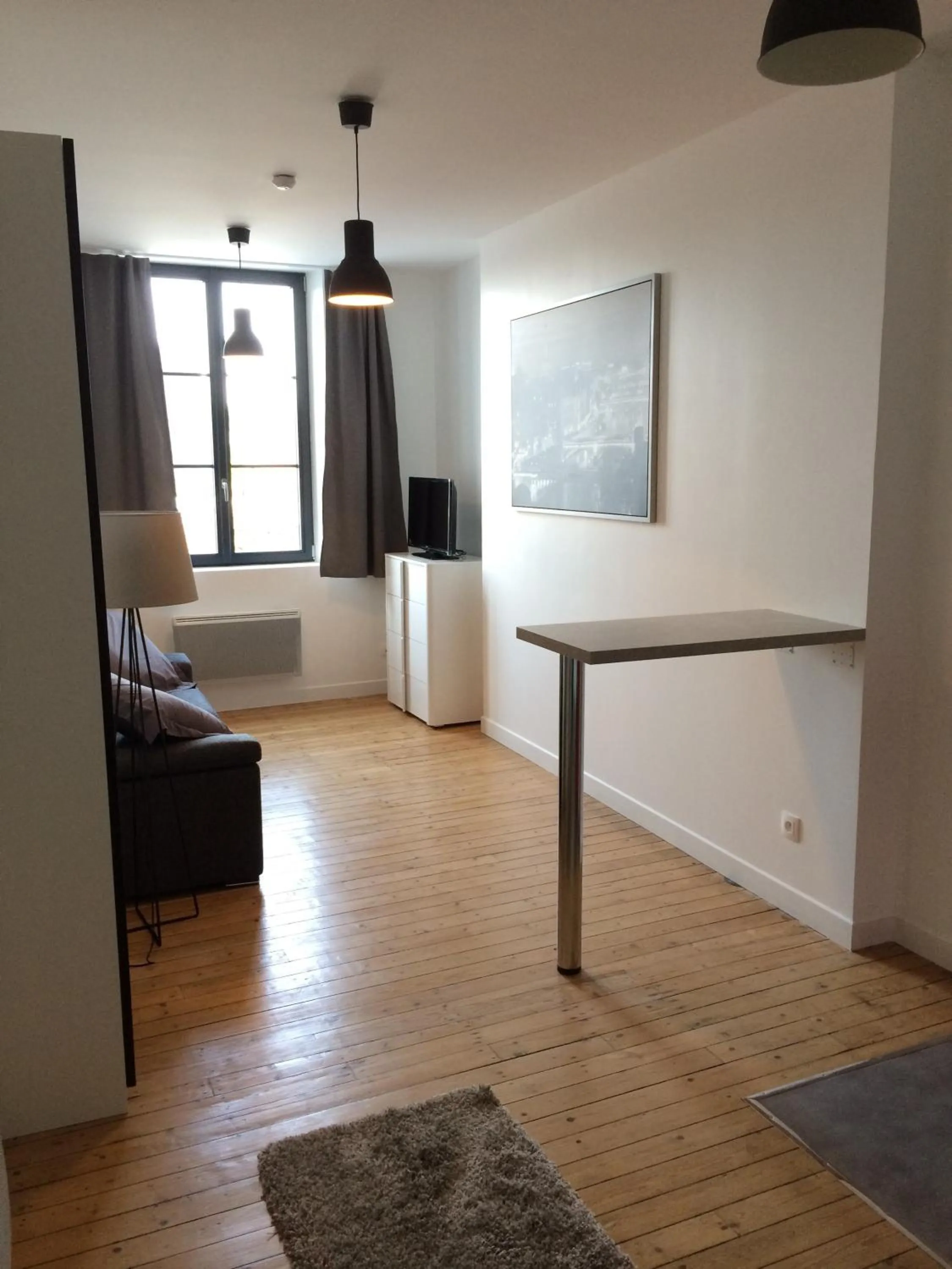 Seating area in Som-home